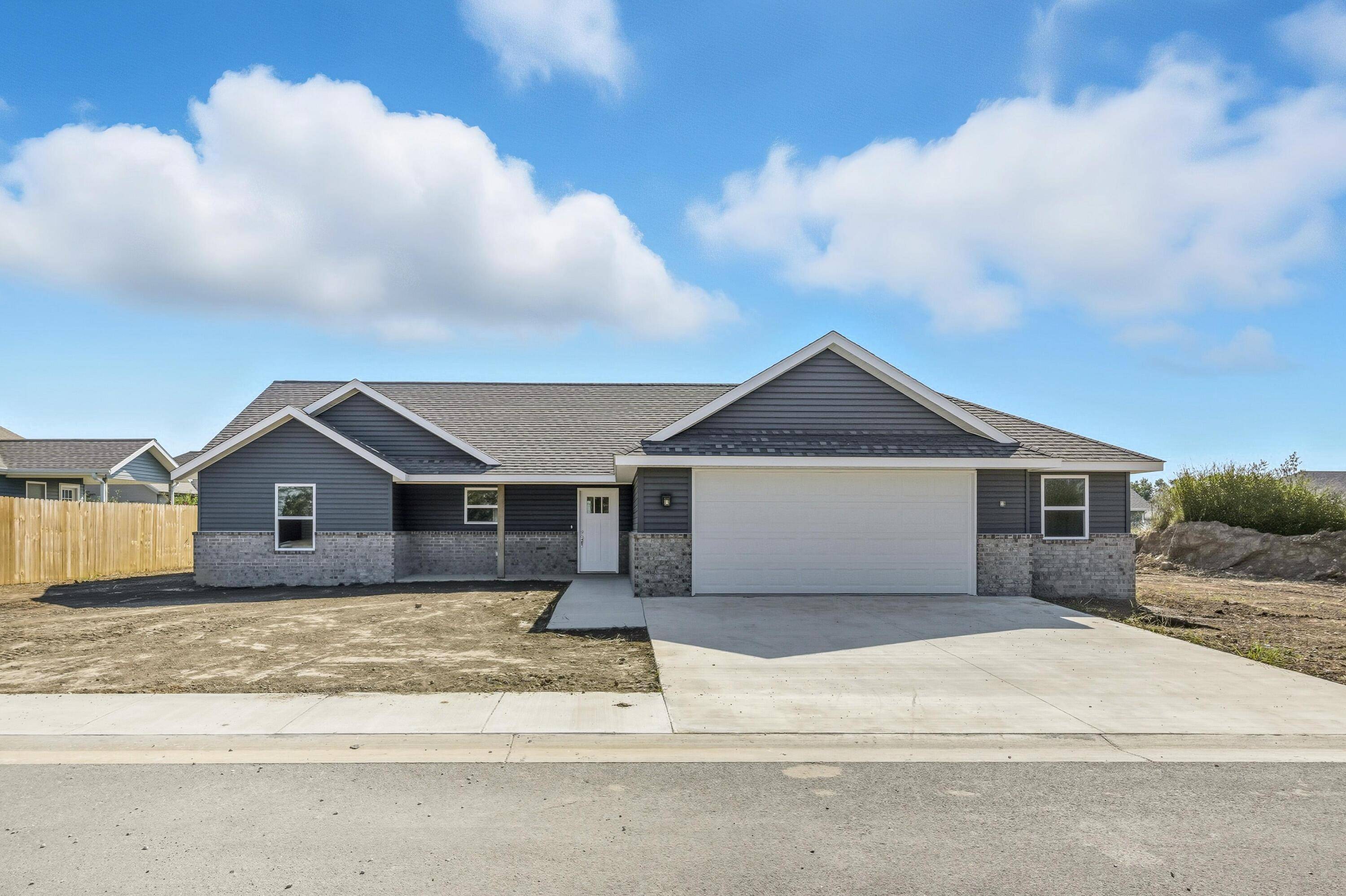Neosho, MO 64850,13581 Patti Lane