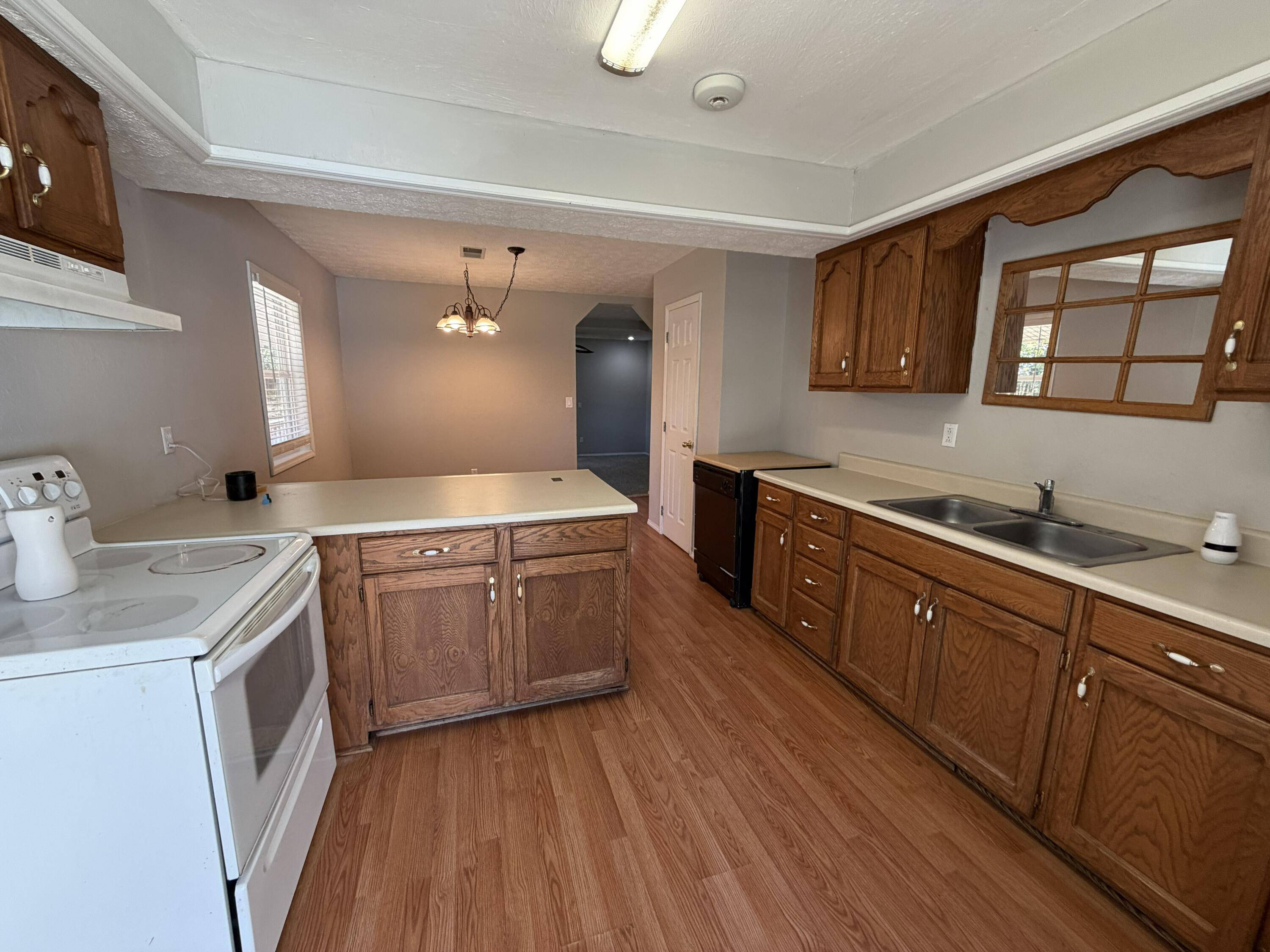 West Plains, MO 65775,5562 Private Rd 2023