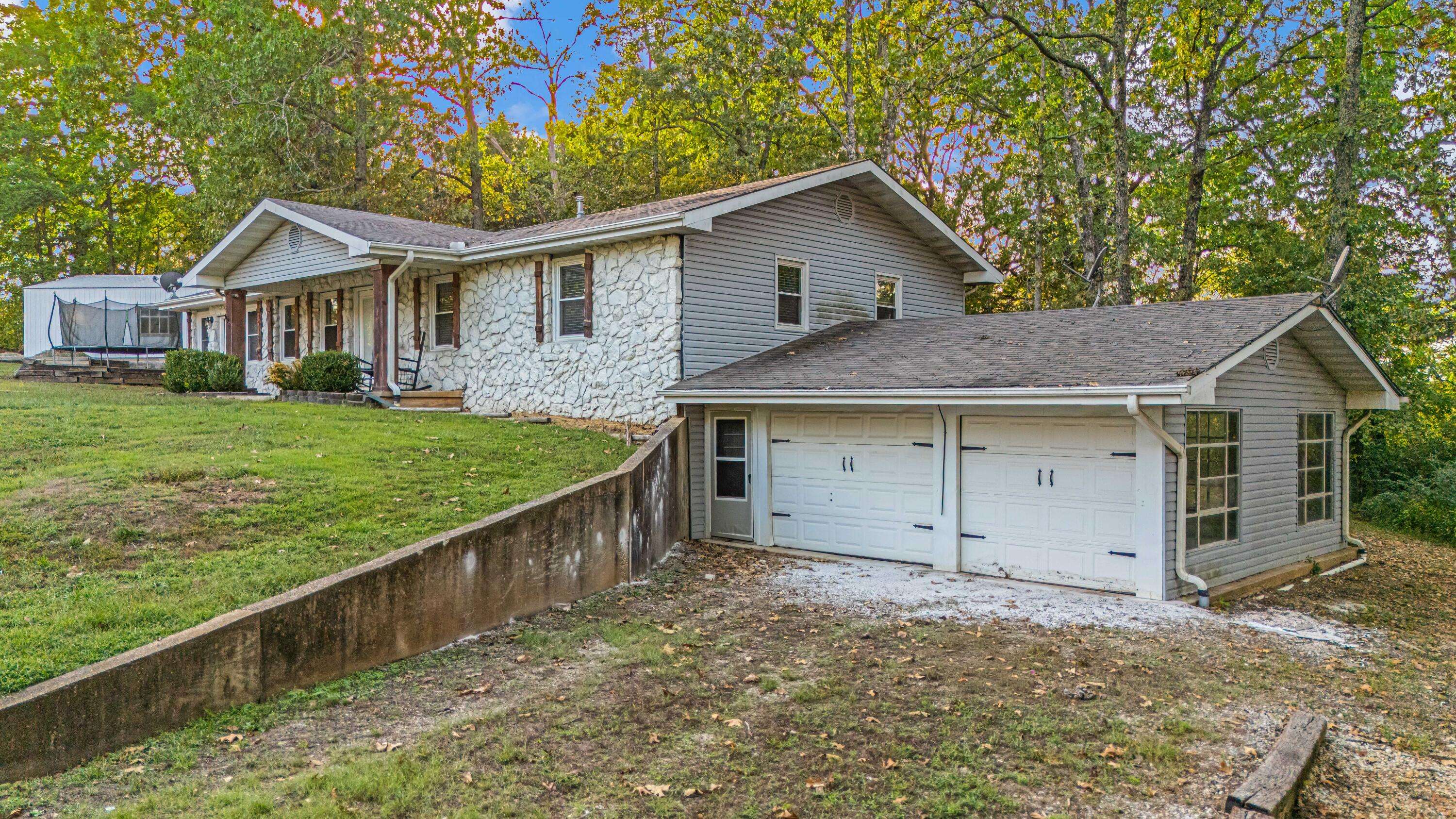 West Plains, MO 65775,625 County Road 8330
