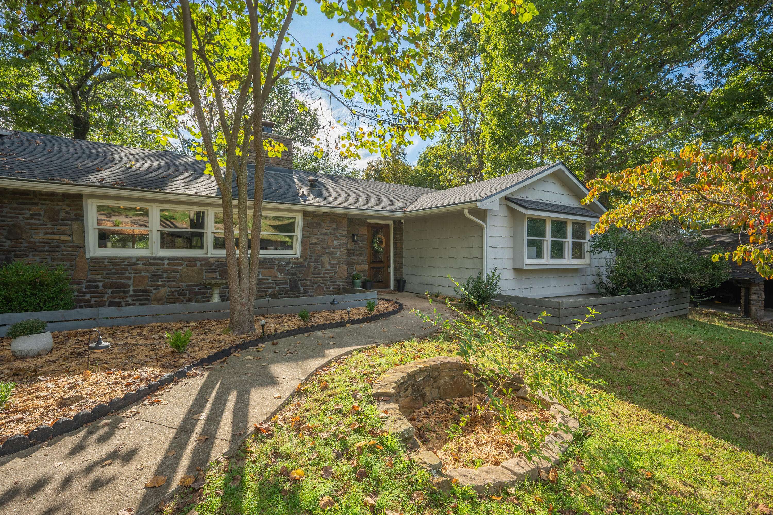 Bella Vista, AR 72715,13 Wimbledon WAY