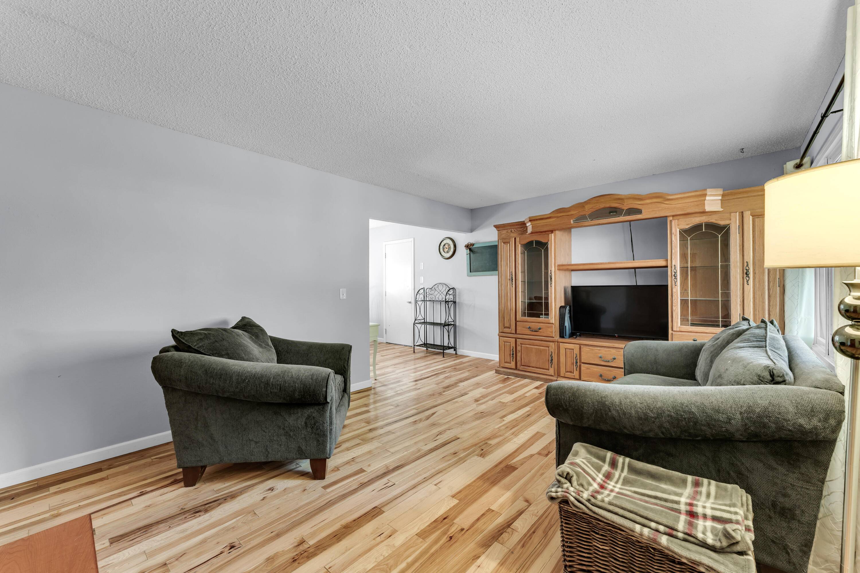 Marshfield, MO 65706,820 Joann ST