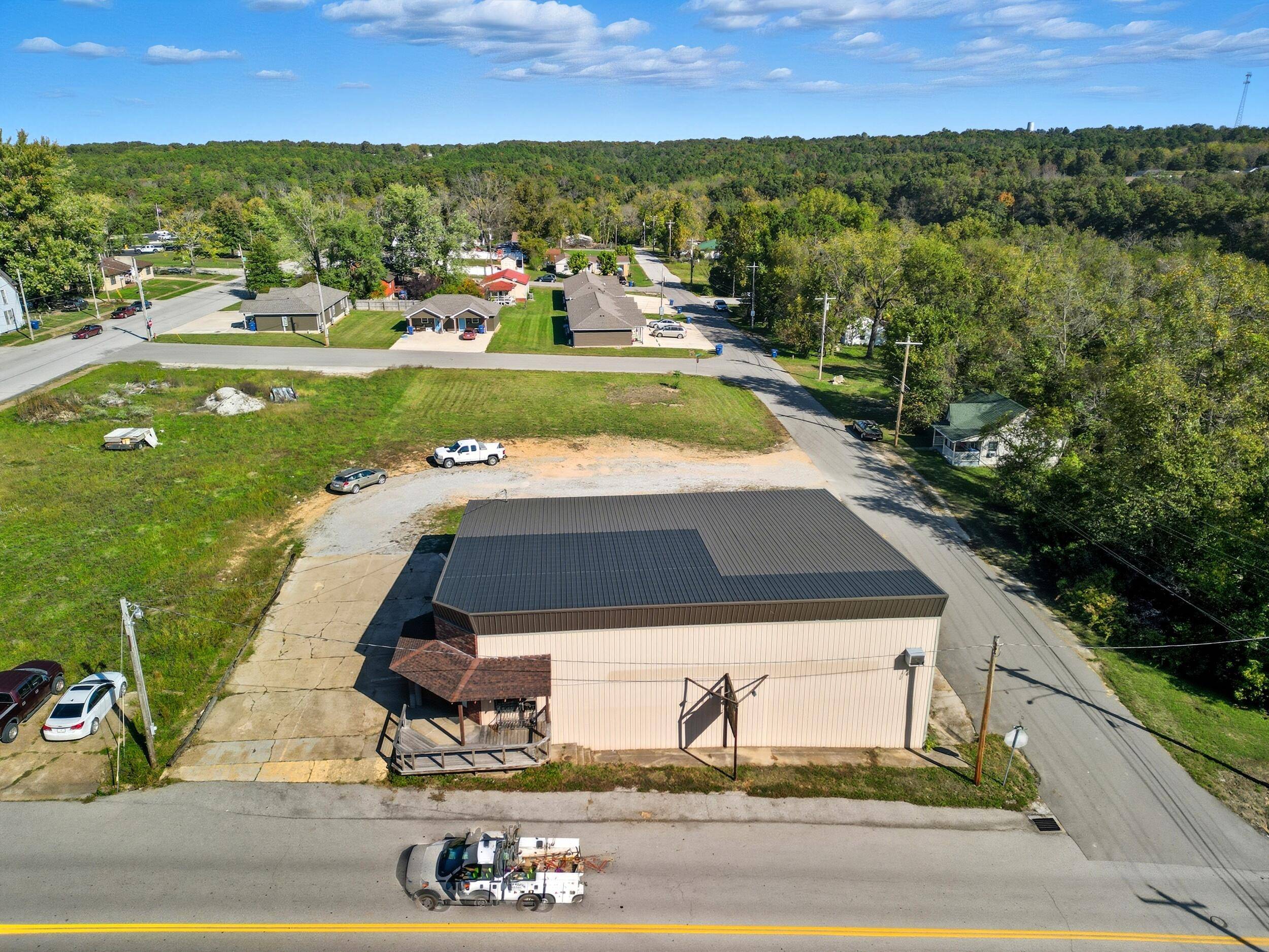 Houston, MO 65483,105 E Walnut ST