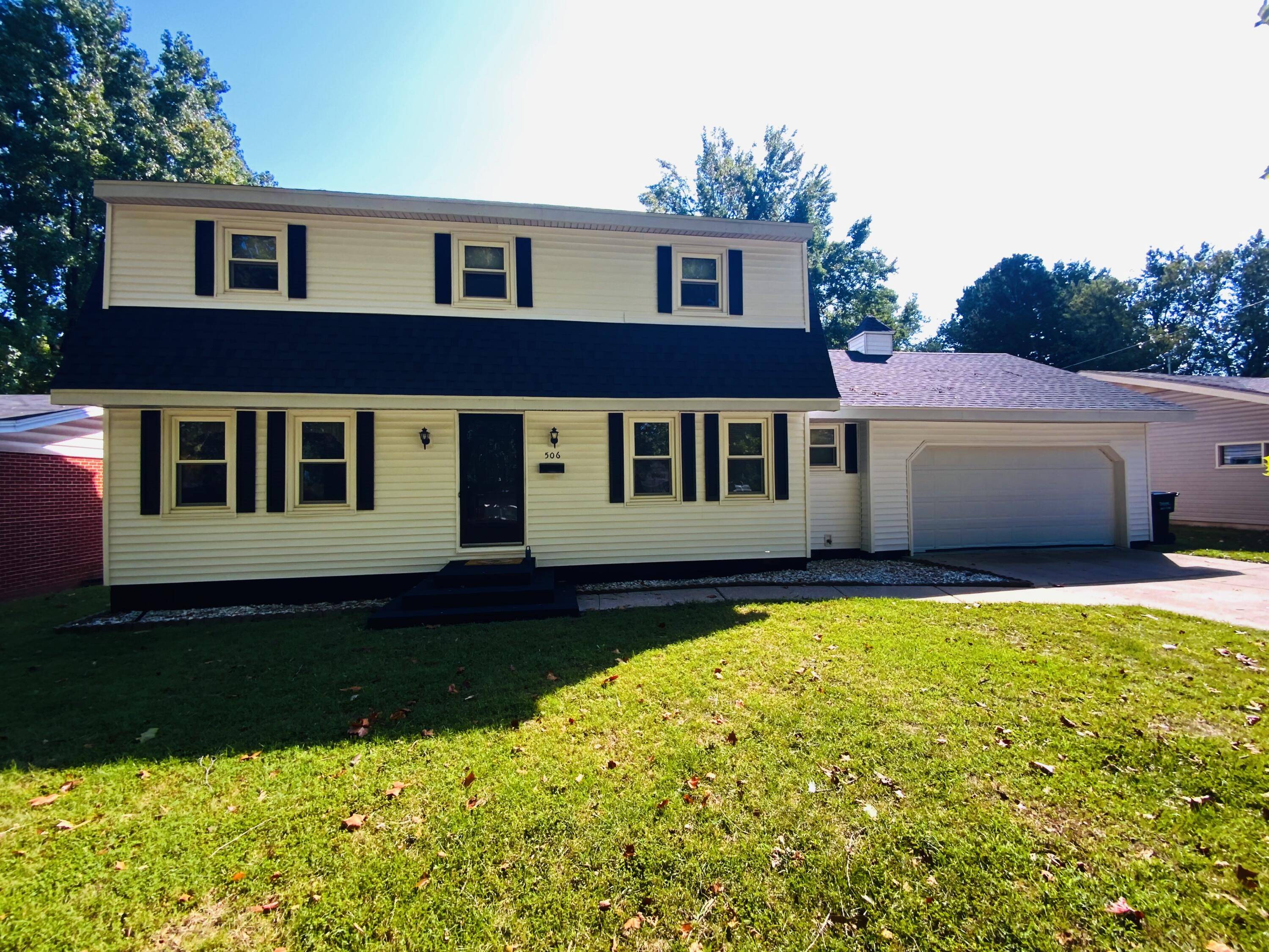 Springfield, MO 65802,506 N Lone Pine AVE