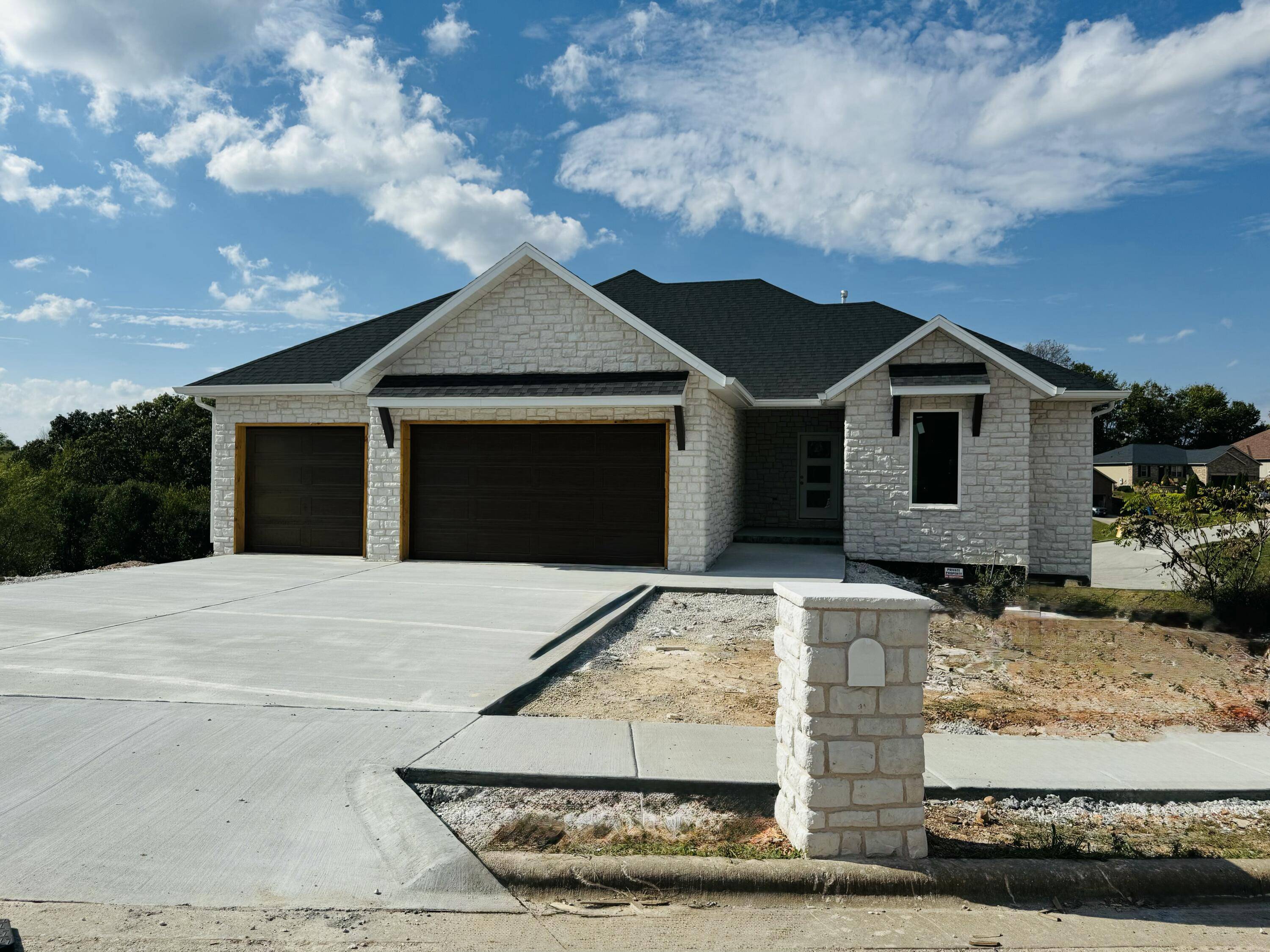 Nixa, MO 65714,845 S Black Sands AVE