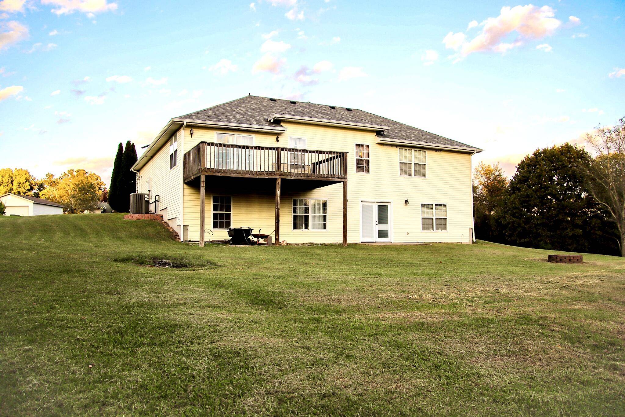 Highlandville, MO 65669,360 Julip LN