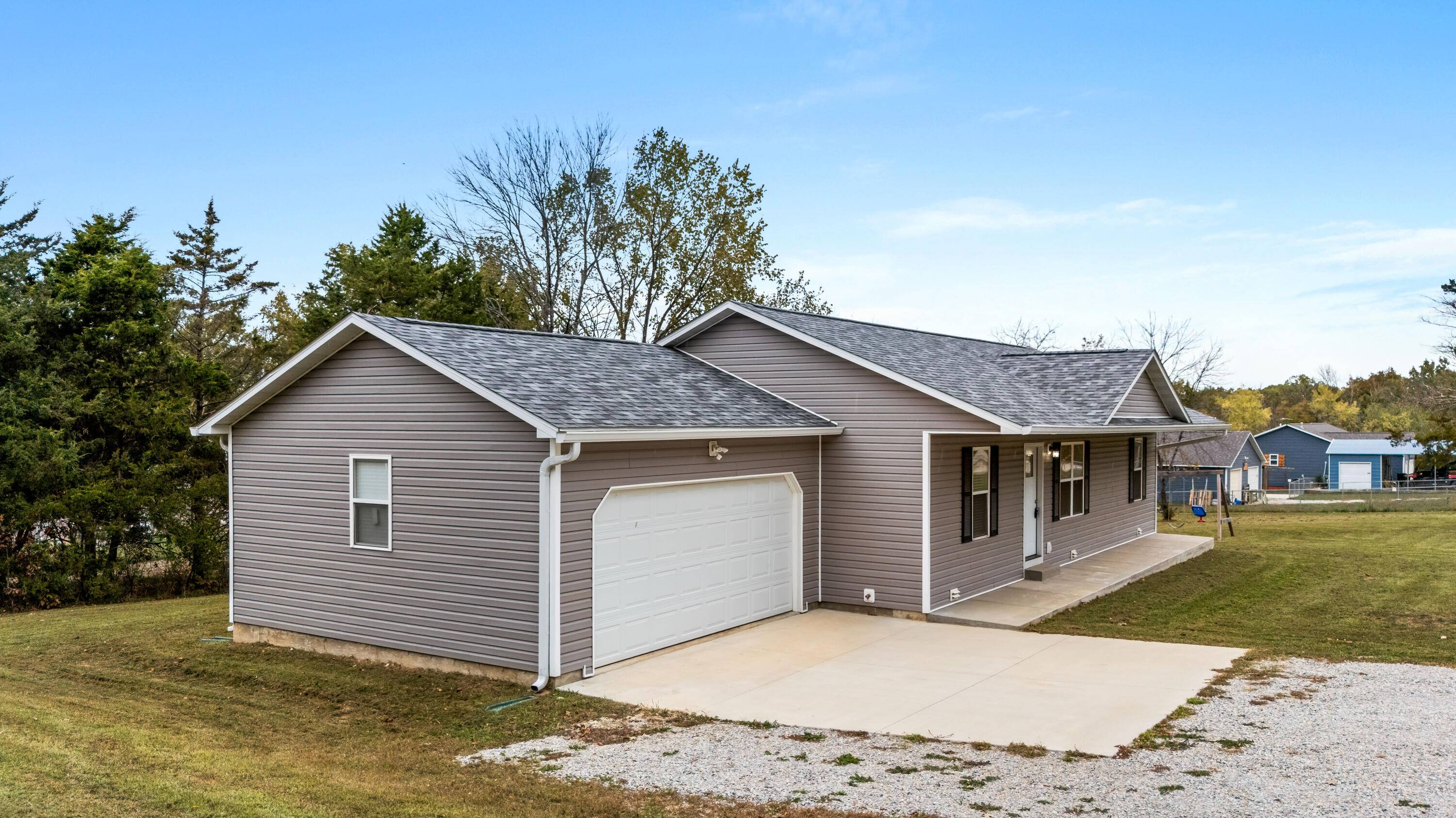 West Plains, MO 65775,9635 Private Road 6683