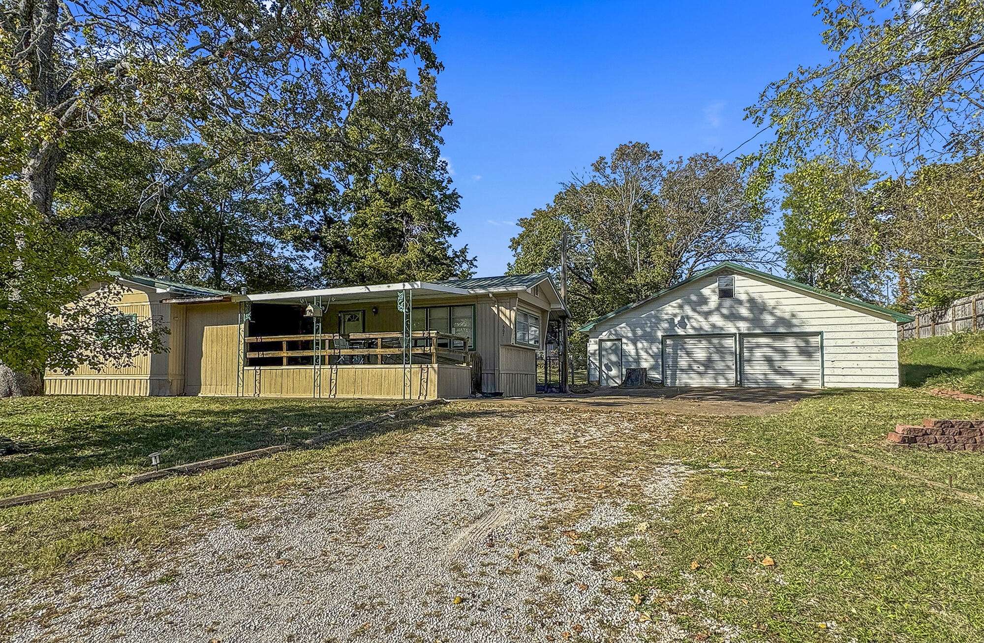 Branson, MO 65616,667 Henderson ST