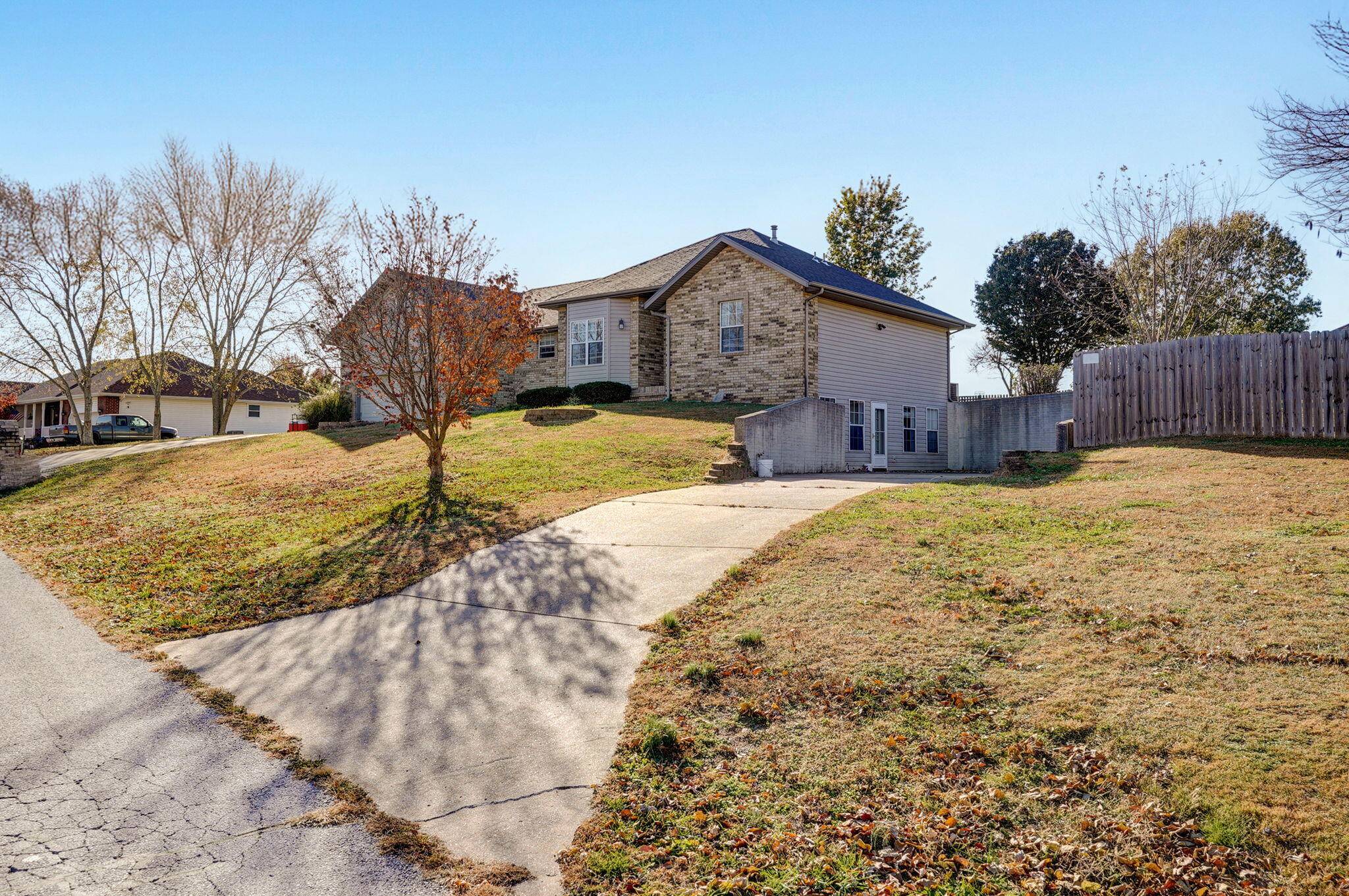 Ozark, MO 65721,2601 S 15th AVE