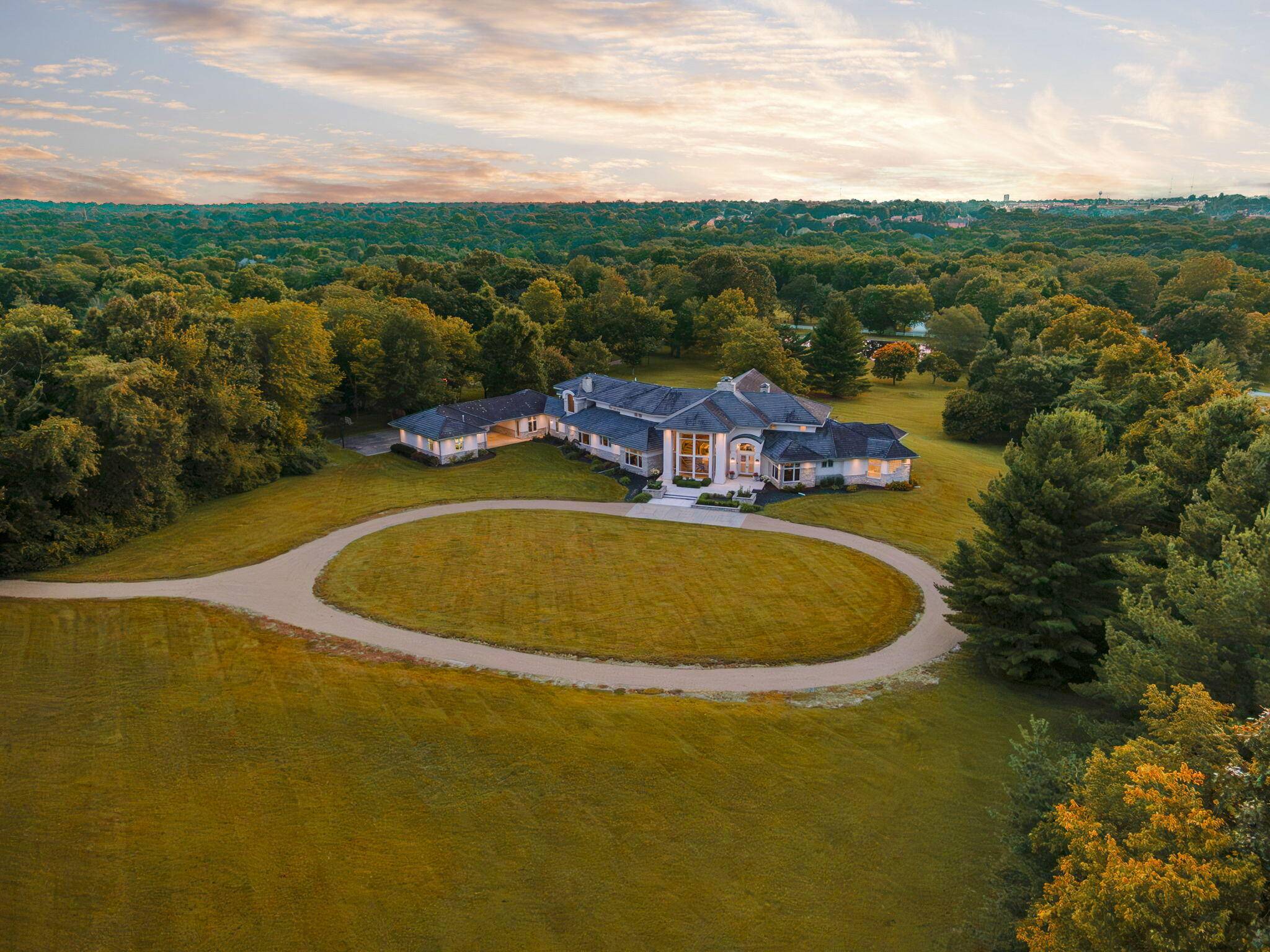 Springfield, MO 65809,318 S Farm Road 193