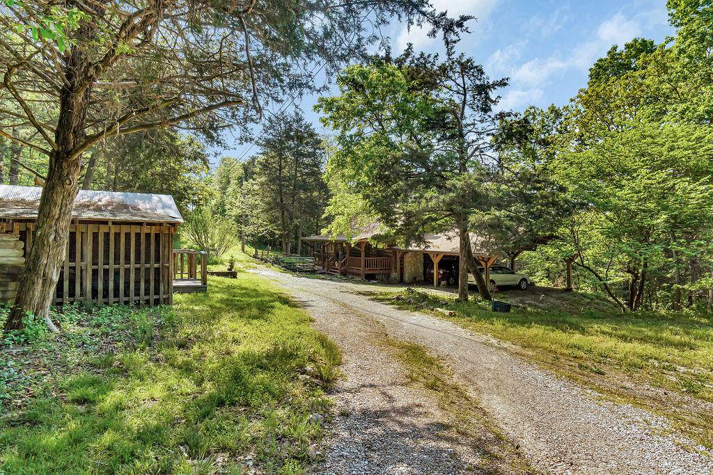 Kirbyville, MO 65679,614 Blackwell Ferry Road