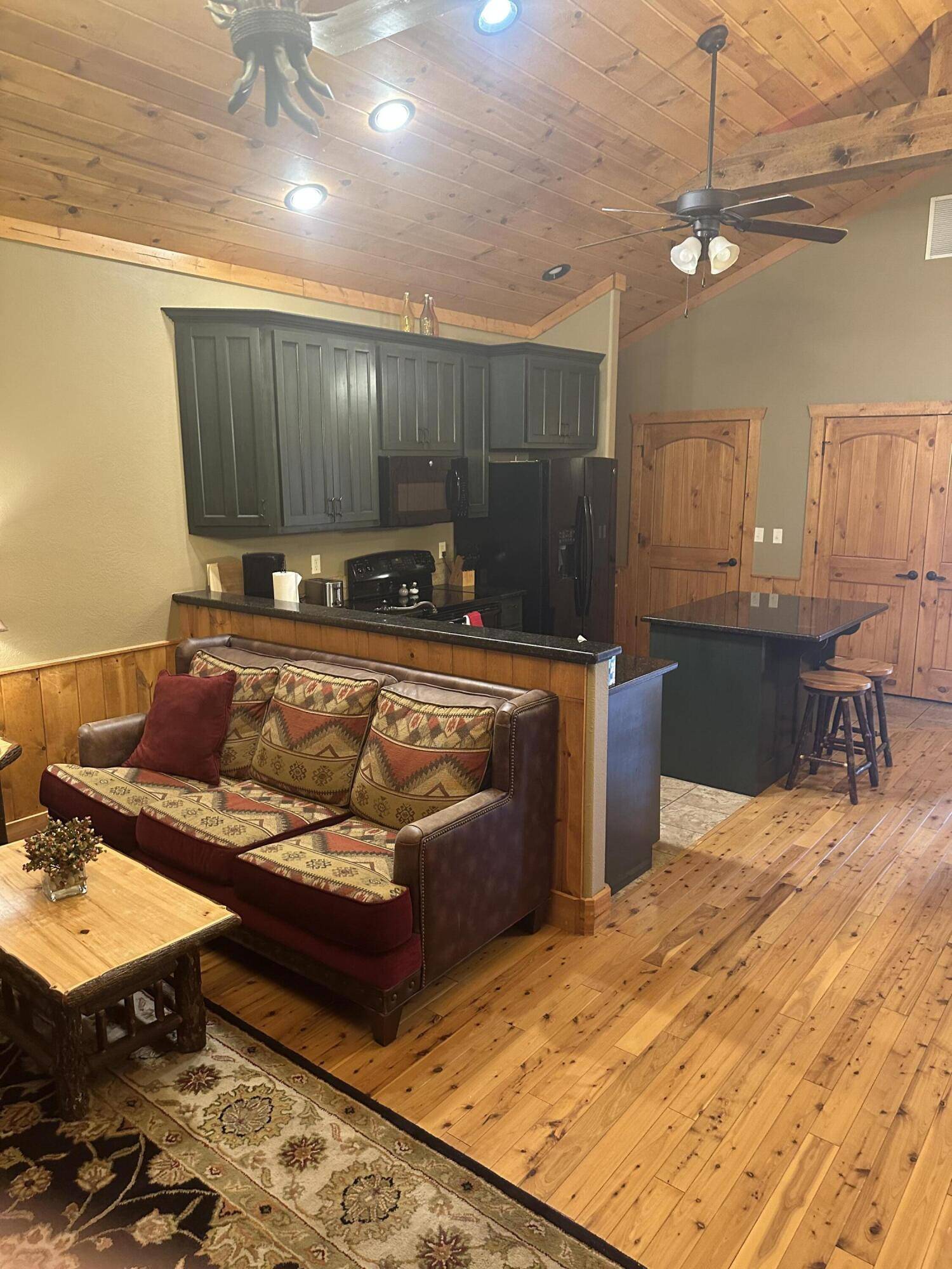 Branson, MO 65616,114 Riffle