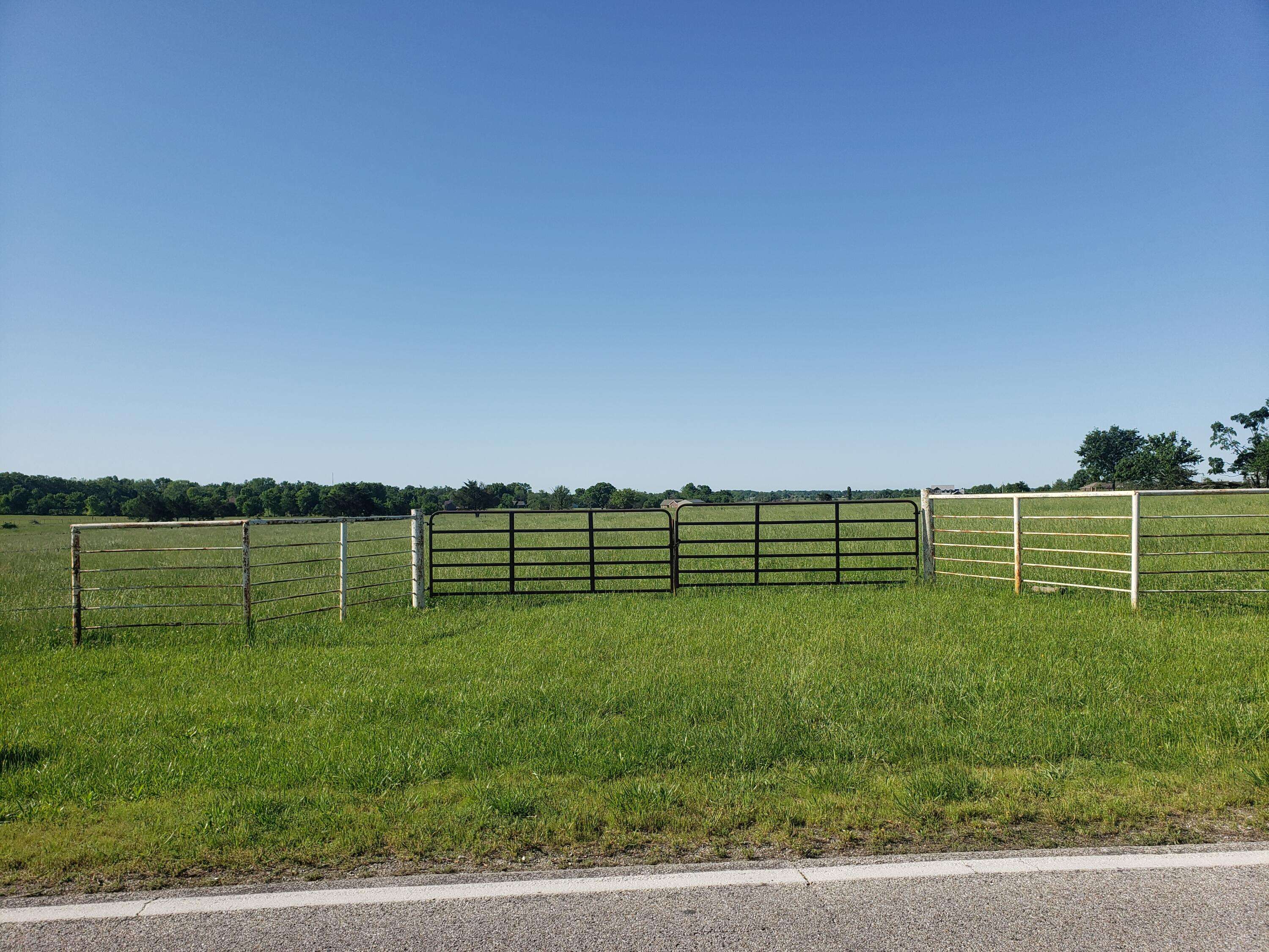 Monett, MO 65708,000 Farm Road 2000