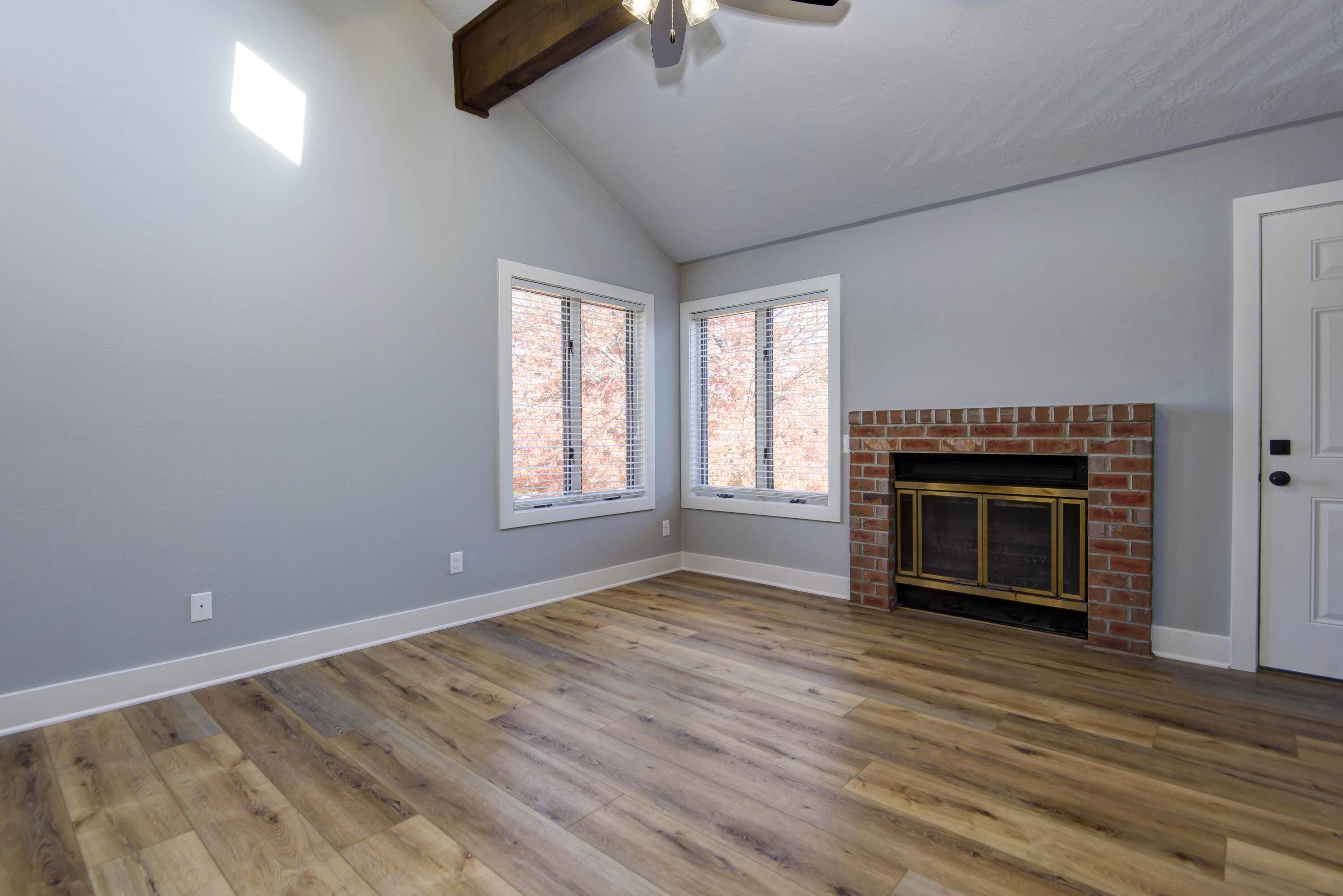 Springfield, MO 65804,3440 S Delaware Avenue #115
