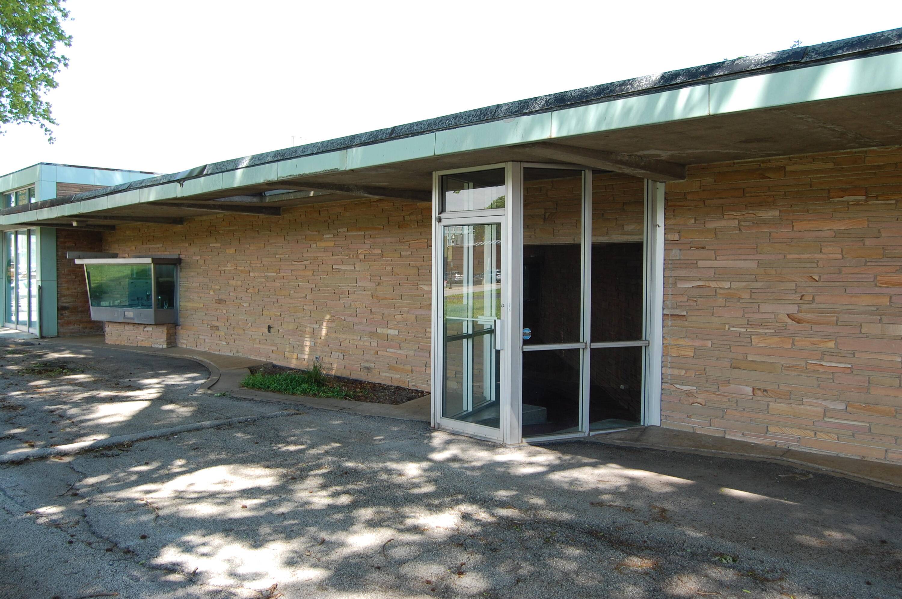 Springfield, MO 65806,532 E Walnut Street