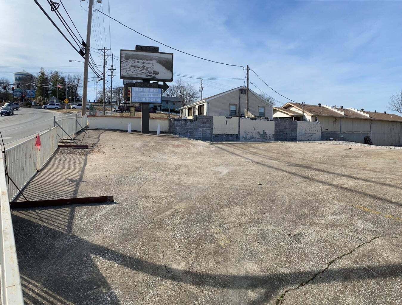 Branson, MO 65616,1031 W Main/Cleared Lot Street