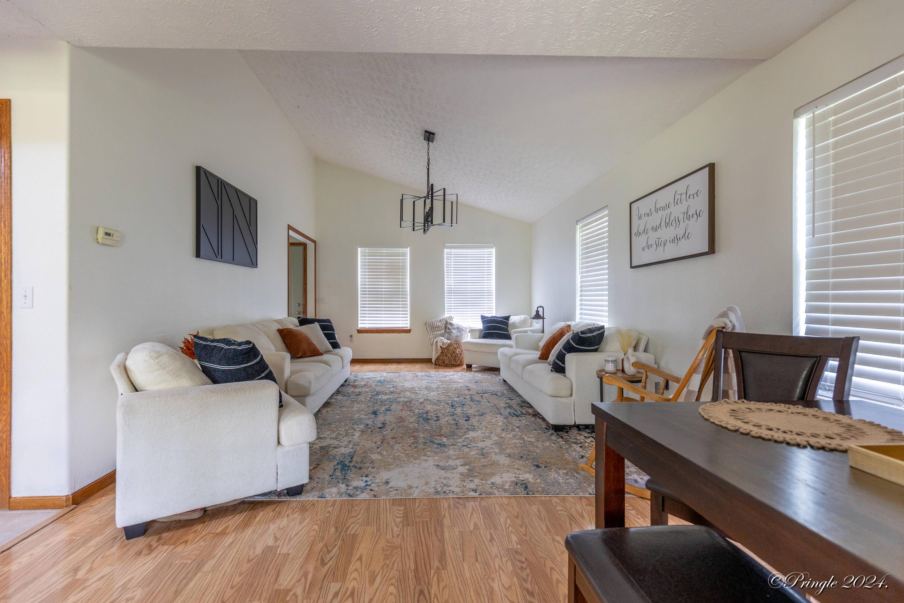 West Plains, MO 65775,3304 Bob White Lane