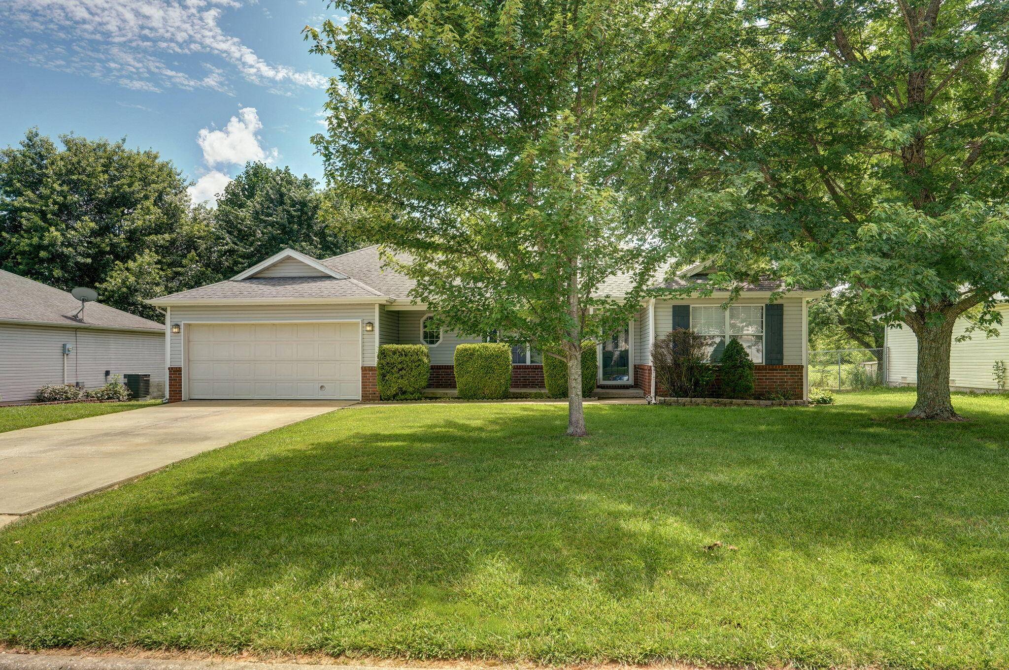 Strafford, MO 65757,609 S Sunmeadow Drive