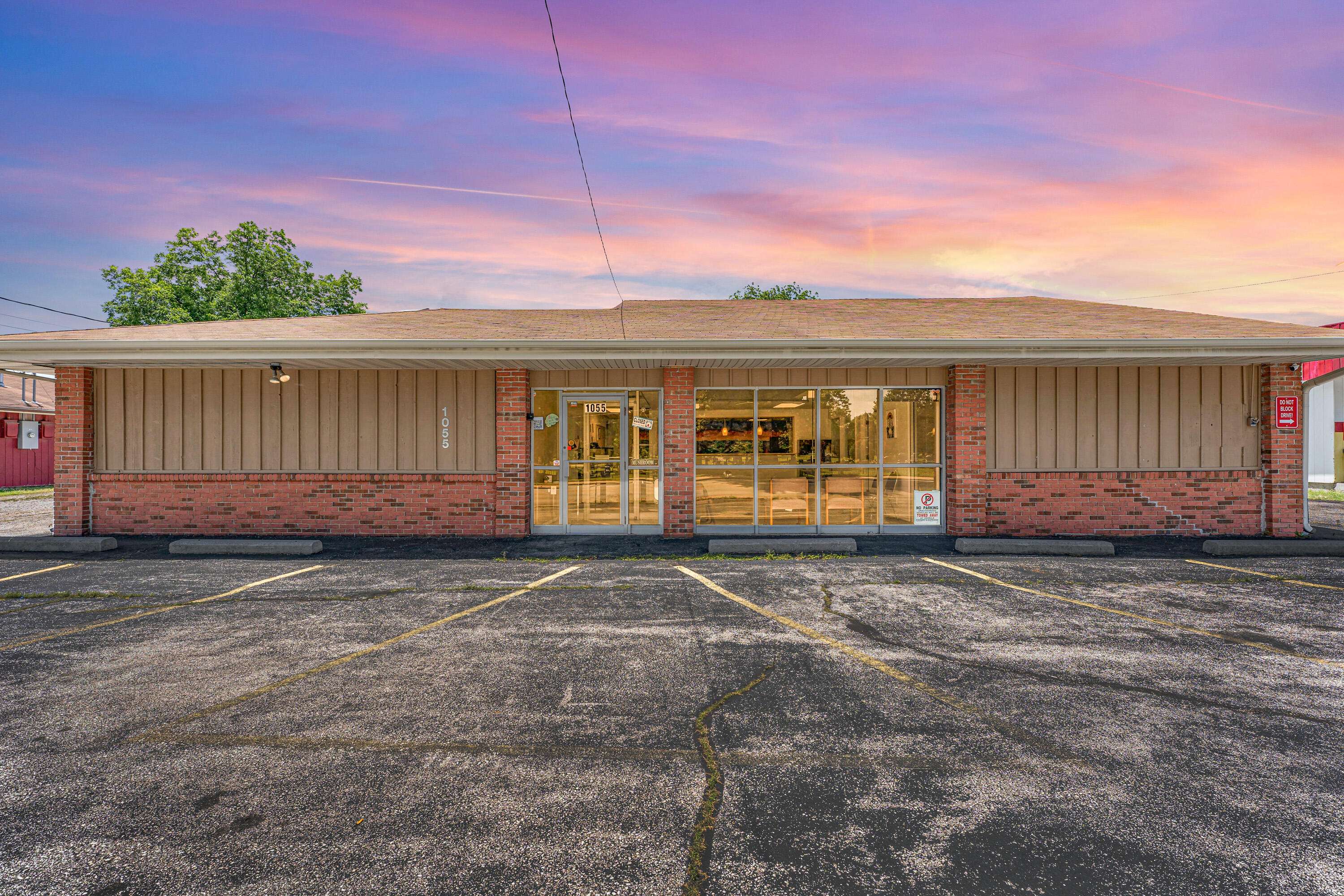 Springfield, MO 65807,1055 S Campbell Avenue