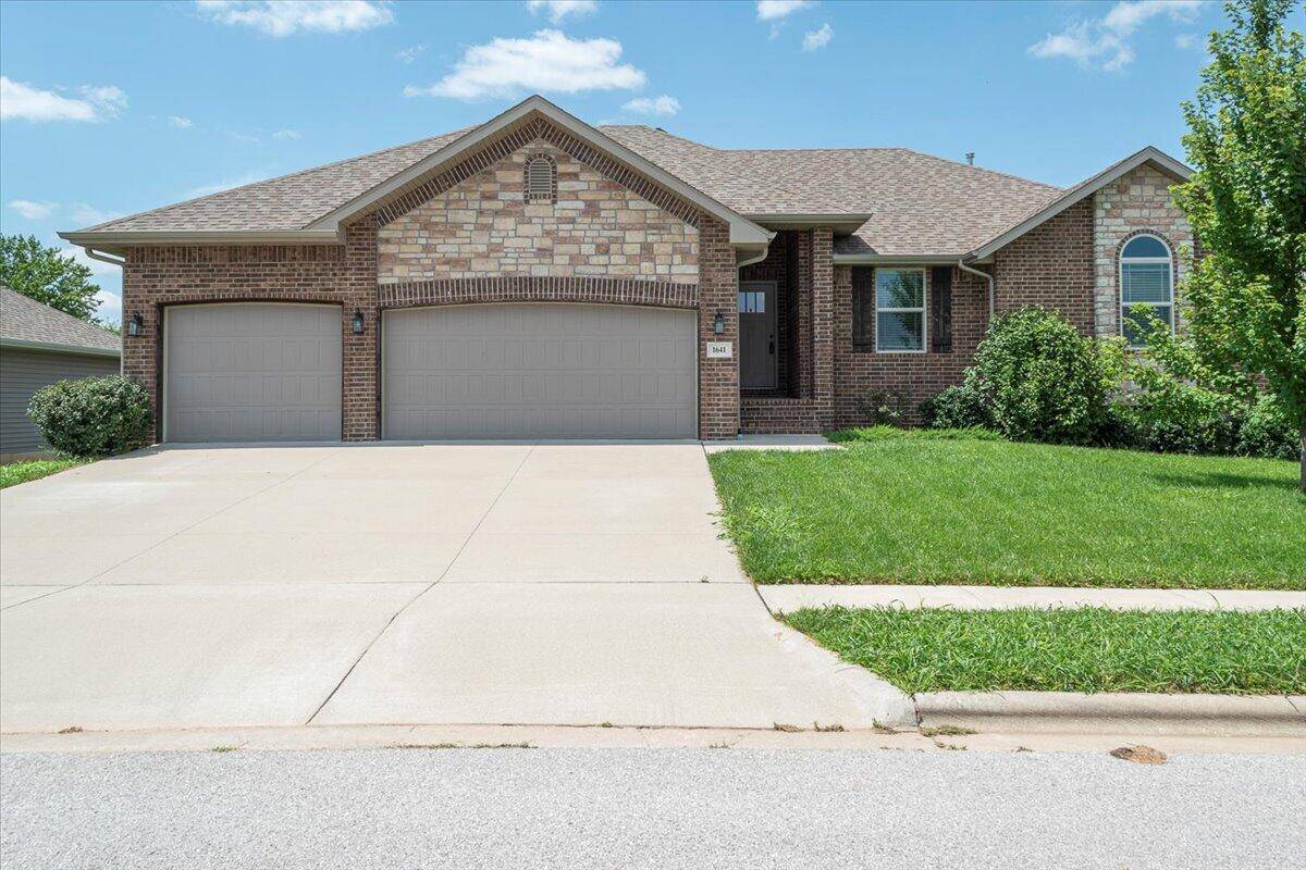Nixa, MO 65714,1641 N Pinnacle Avenue