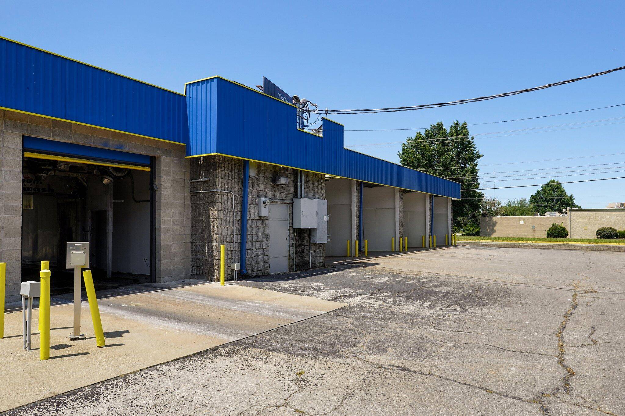 Springfield, MO 65802,2812 E Chestnut Expressway