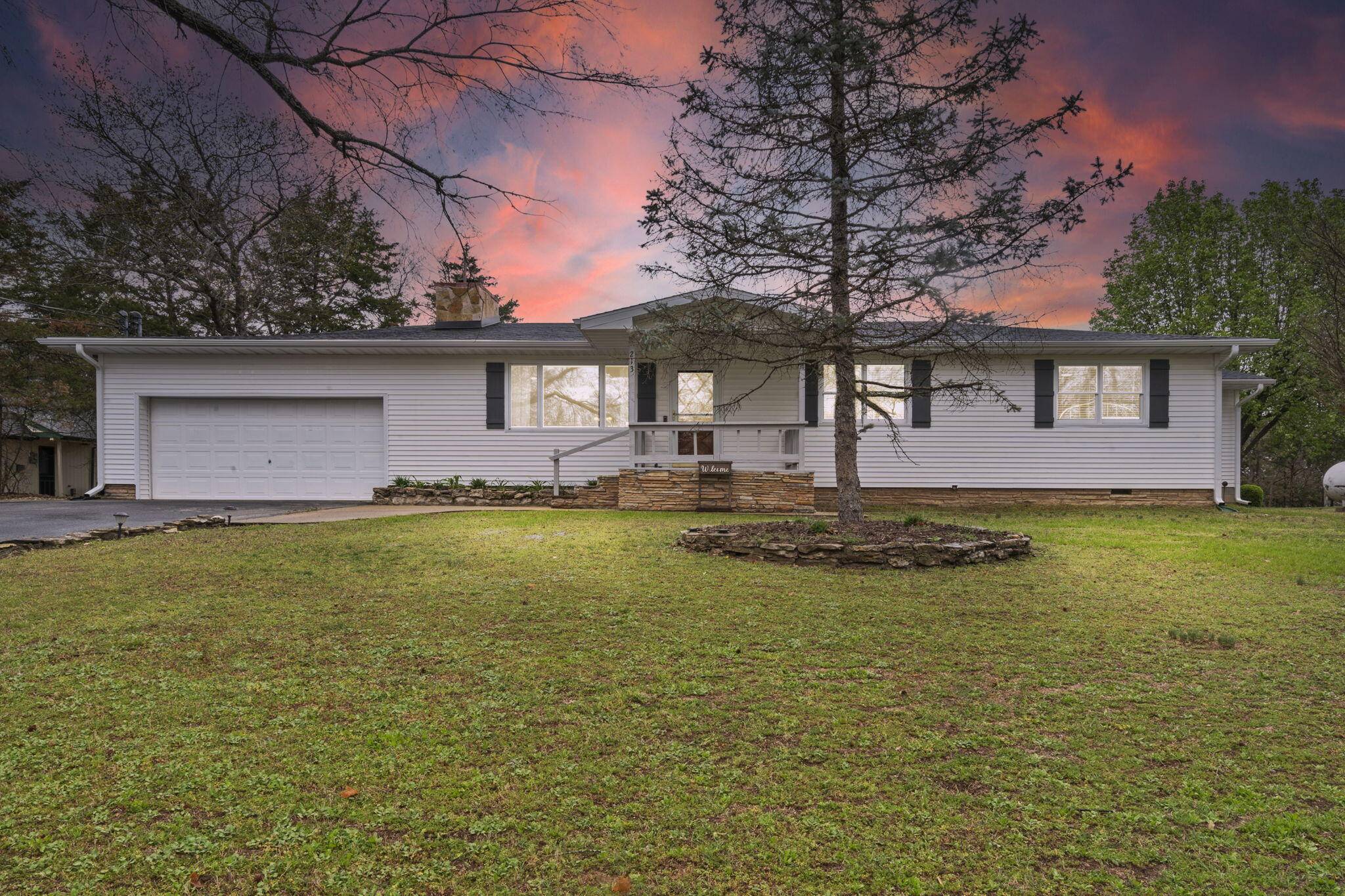 Branson West, MO 65737,213 Webb Road