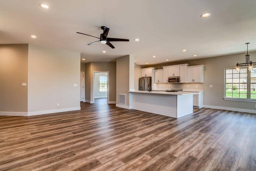 Branson West, MO 65737,82 Mountain View Court