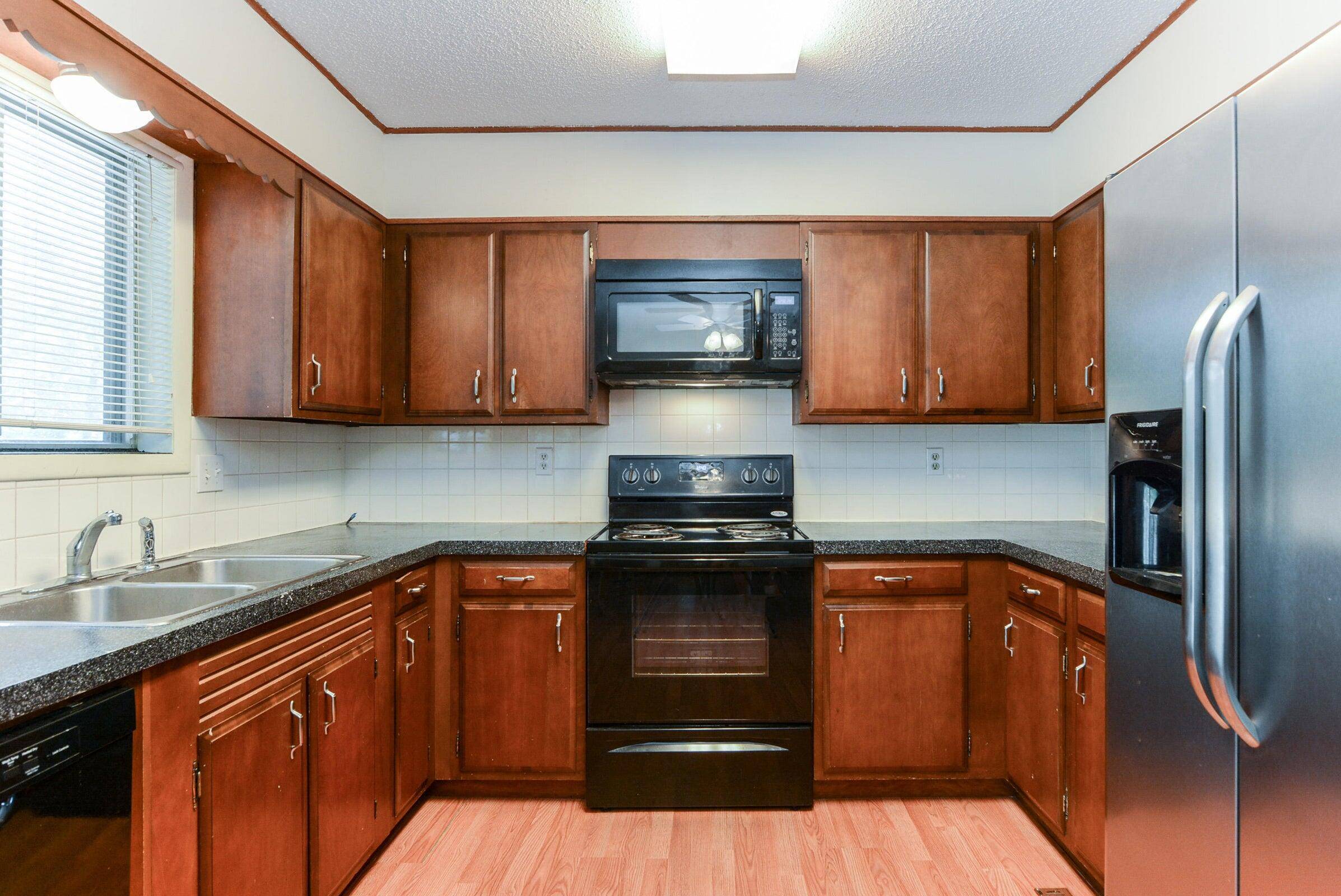Branson, MO 65616,1713 Colonial Drive