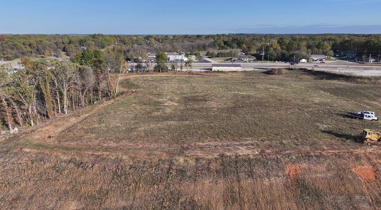 Neosho, MO 64850,000b S Business 49