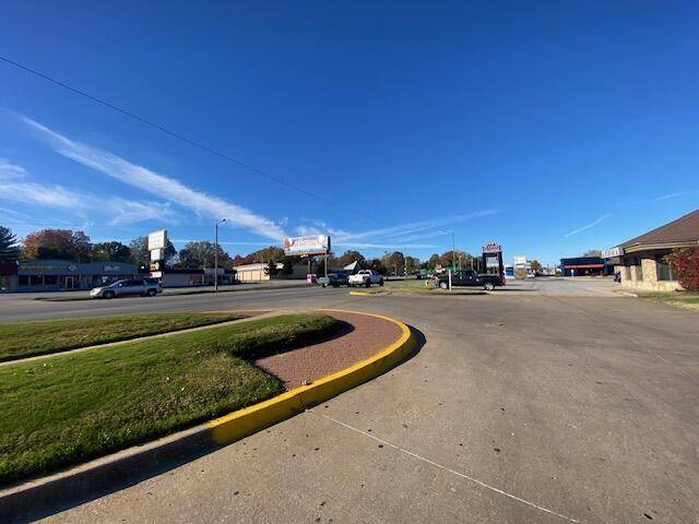 Springfield, MO 65807,0 W Sunshine Street