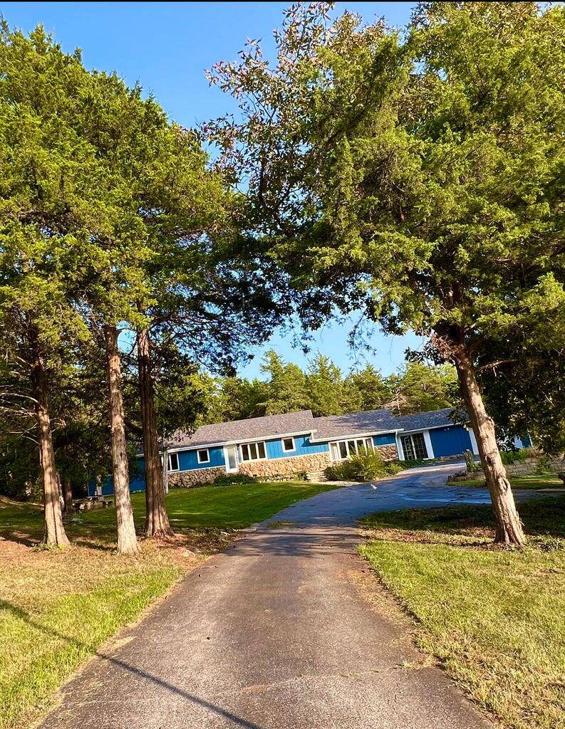 Strafford, MO 65757,20 Creek Bluff Drive