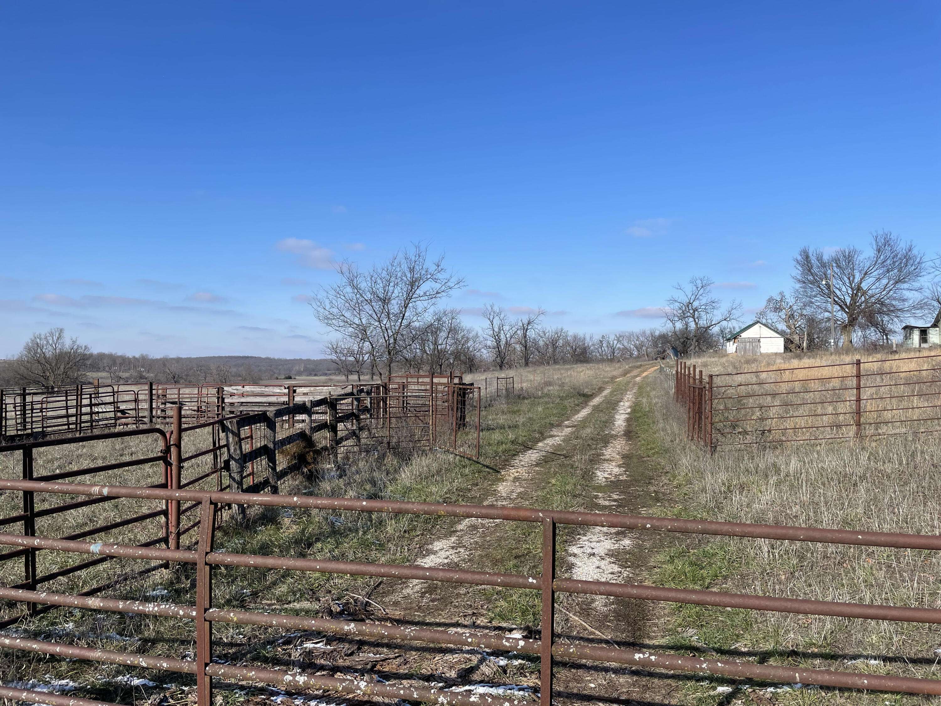 Verona, MO 65769,16406 Lawrence 2240
