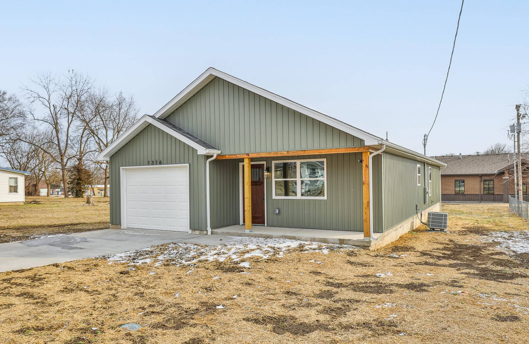 Bolivar, MO 65613,1316 W Fair Play Street