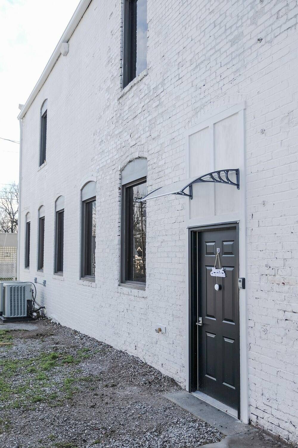 Springfield, MO 65803,909 W Commercial Street