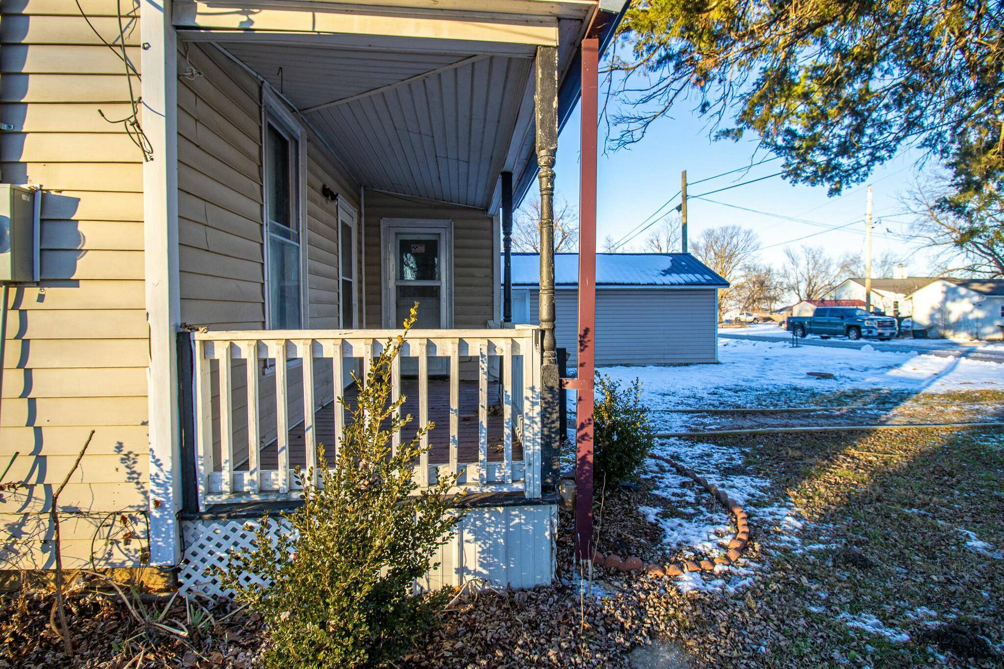 Lowry City, MO 64763,100 N Lucas Street