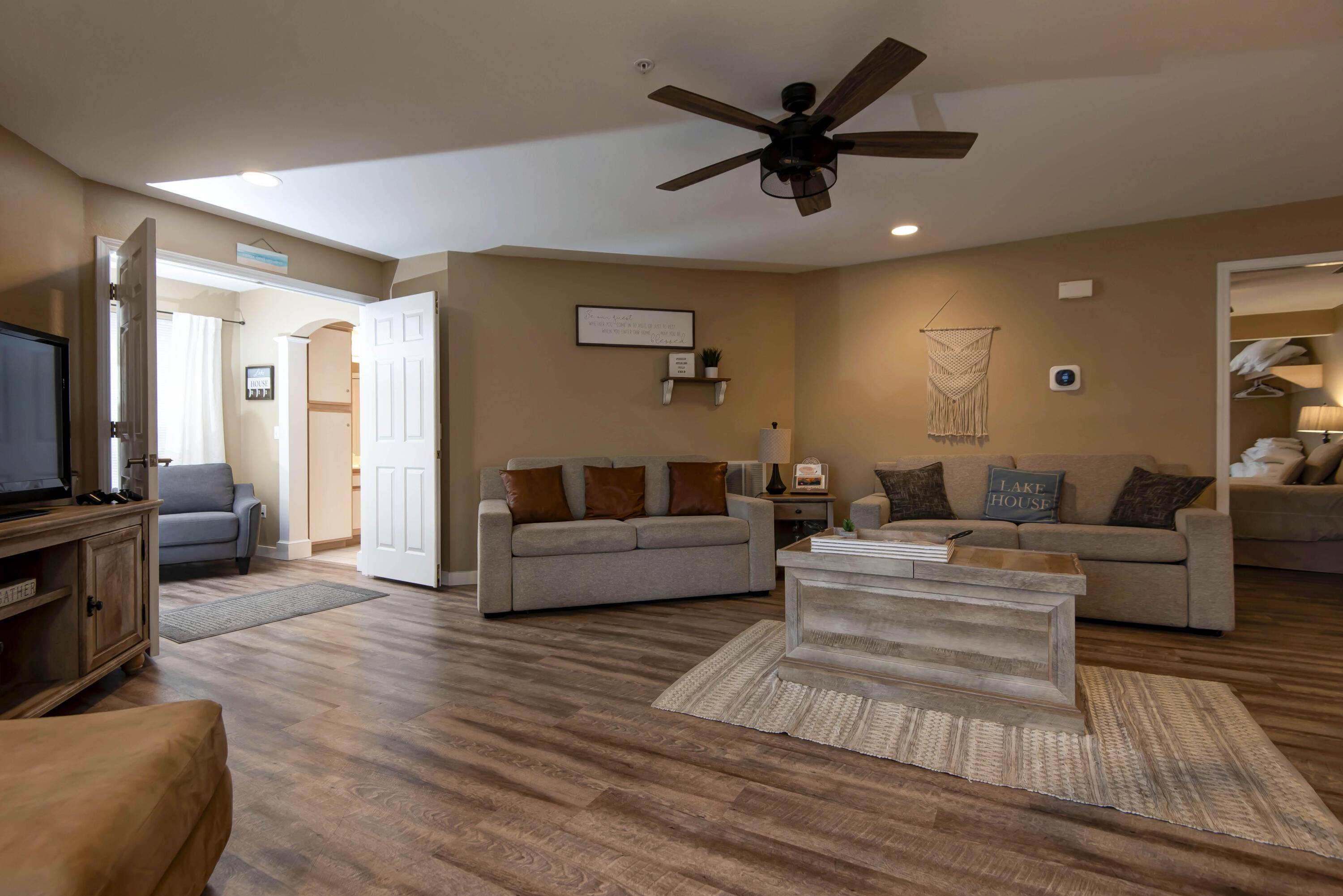 Kimberling City, MO 65686,1302 Rocky Shore Terrace #2