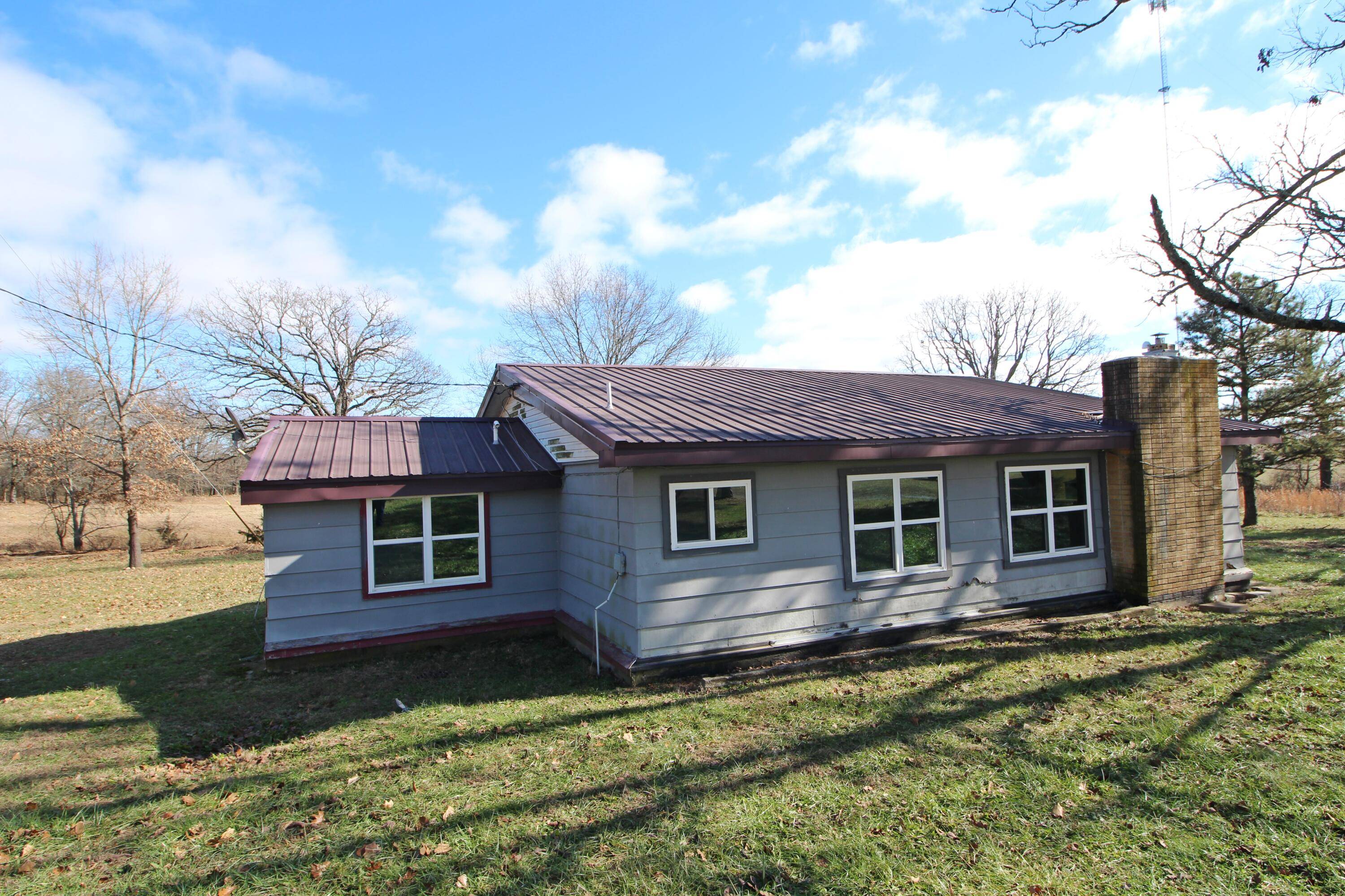 Koshkonong, MO 65692,1245 Us Highway 63