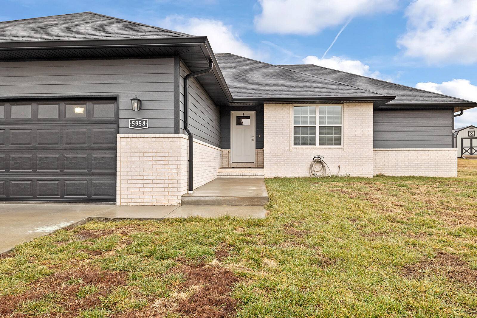 Billings, MO 65610,5958 Jasmine Road