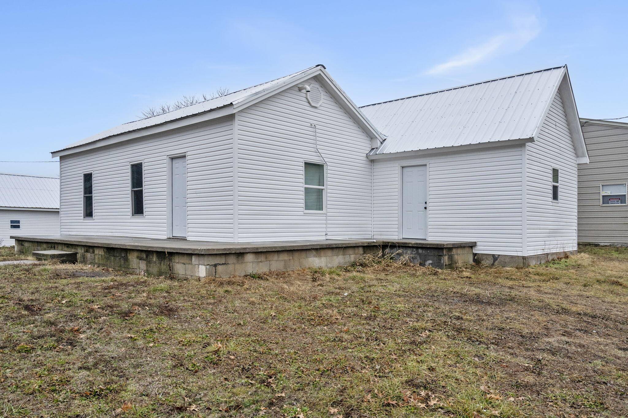 Morrisville, MO 65710,1152 E Elm Street