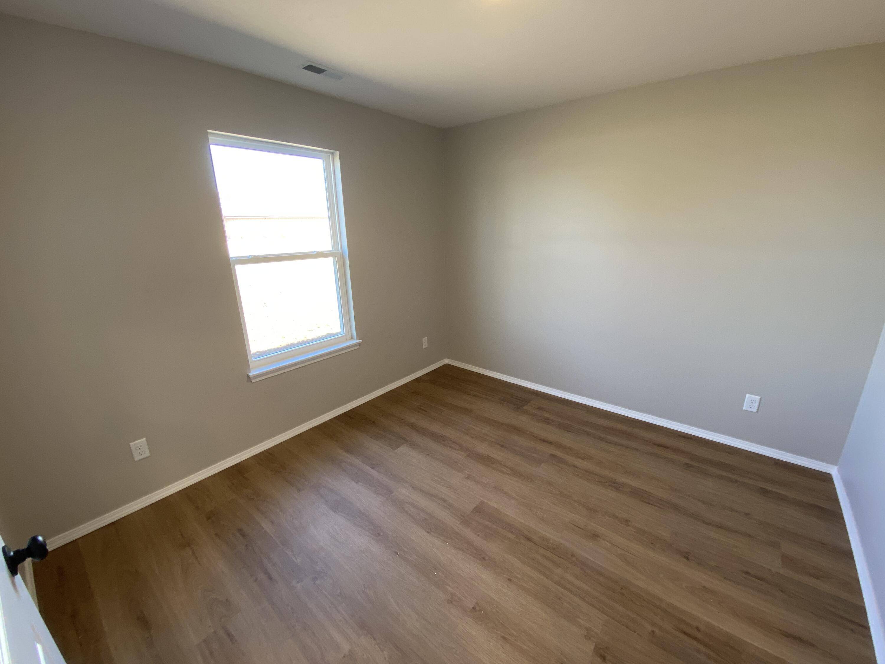 Bolivar, MO 65613,1219 Charlene Drive