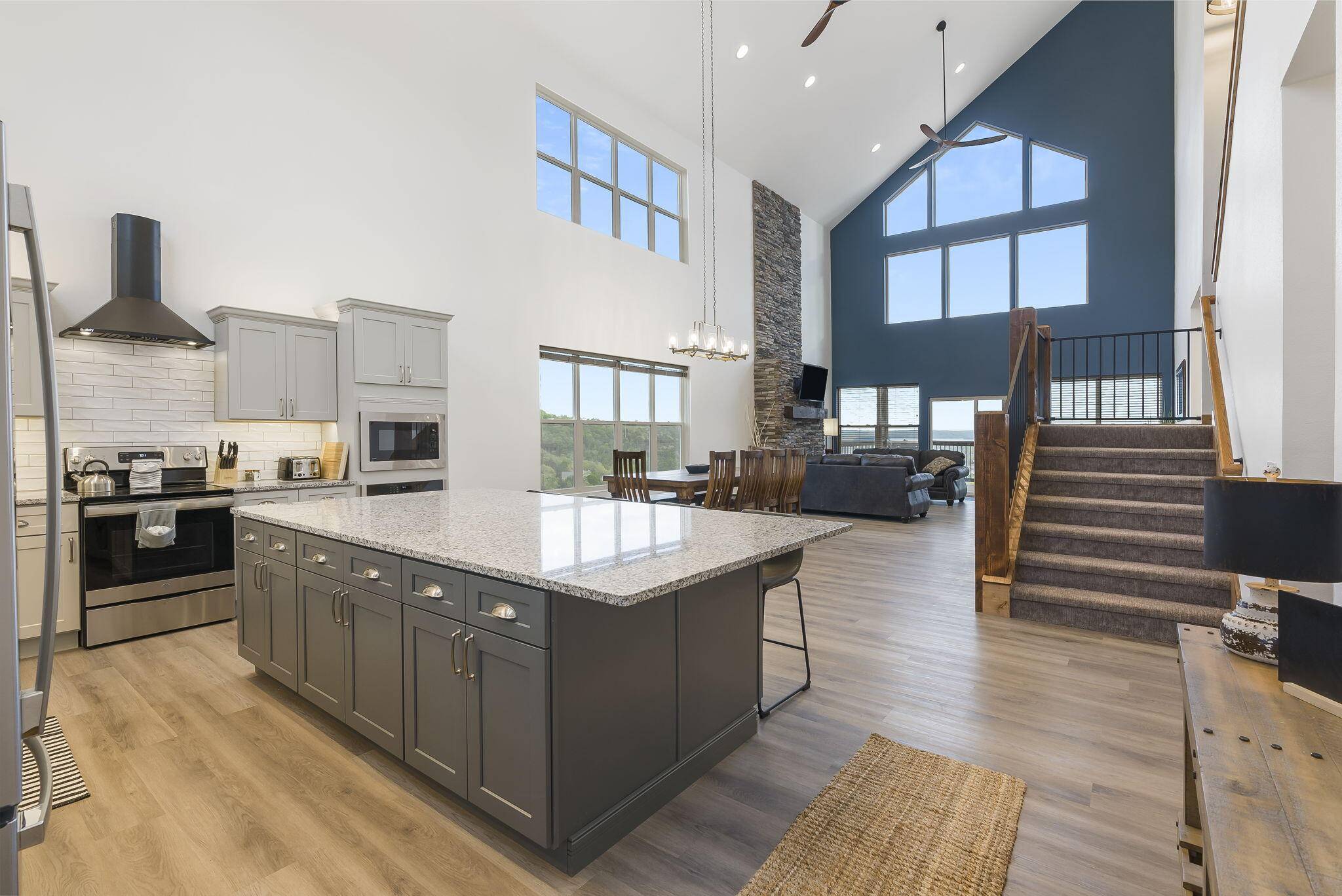 Indian Point, MO 65616,155 David Shawn Drive
