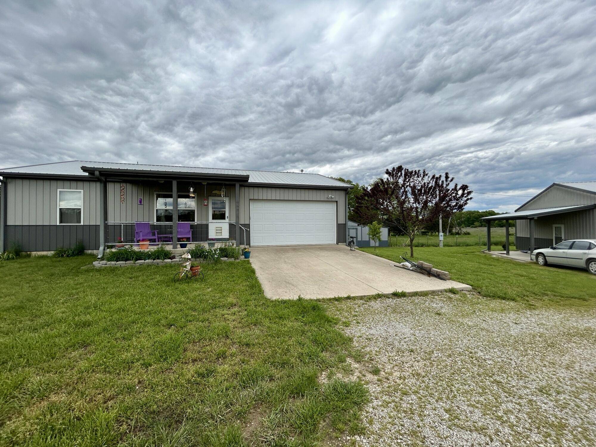 Ava, MO 65608,6609 County Road O-535