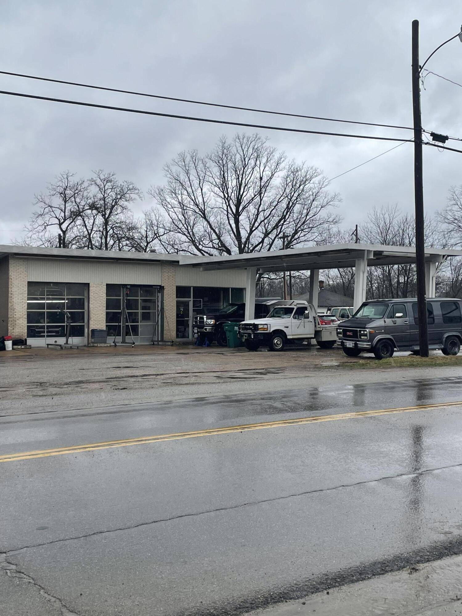 Willow Springs, MO 65793,608 East Main Street