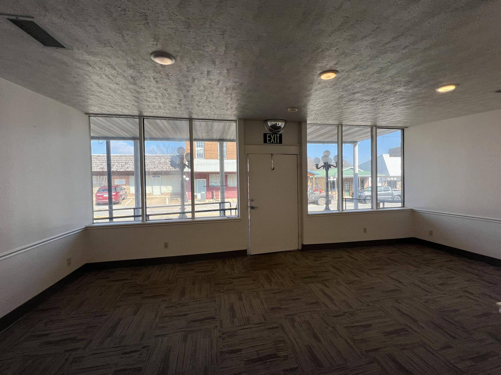 Mammoth Spring, AR 72554,260 Main Street