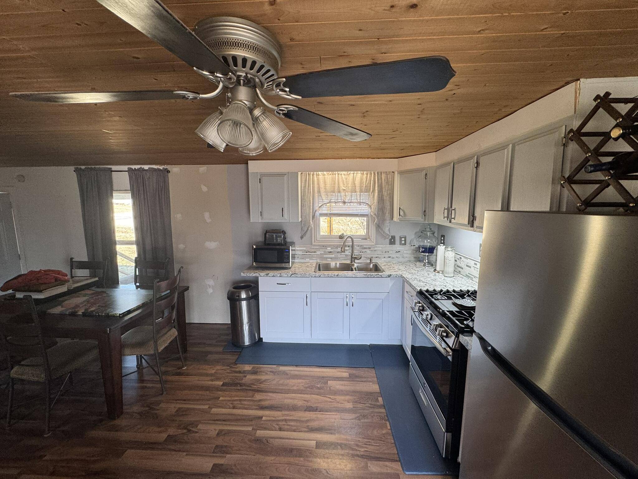 Kissee Mills, MO 65680,278 Meadow Lane Drive