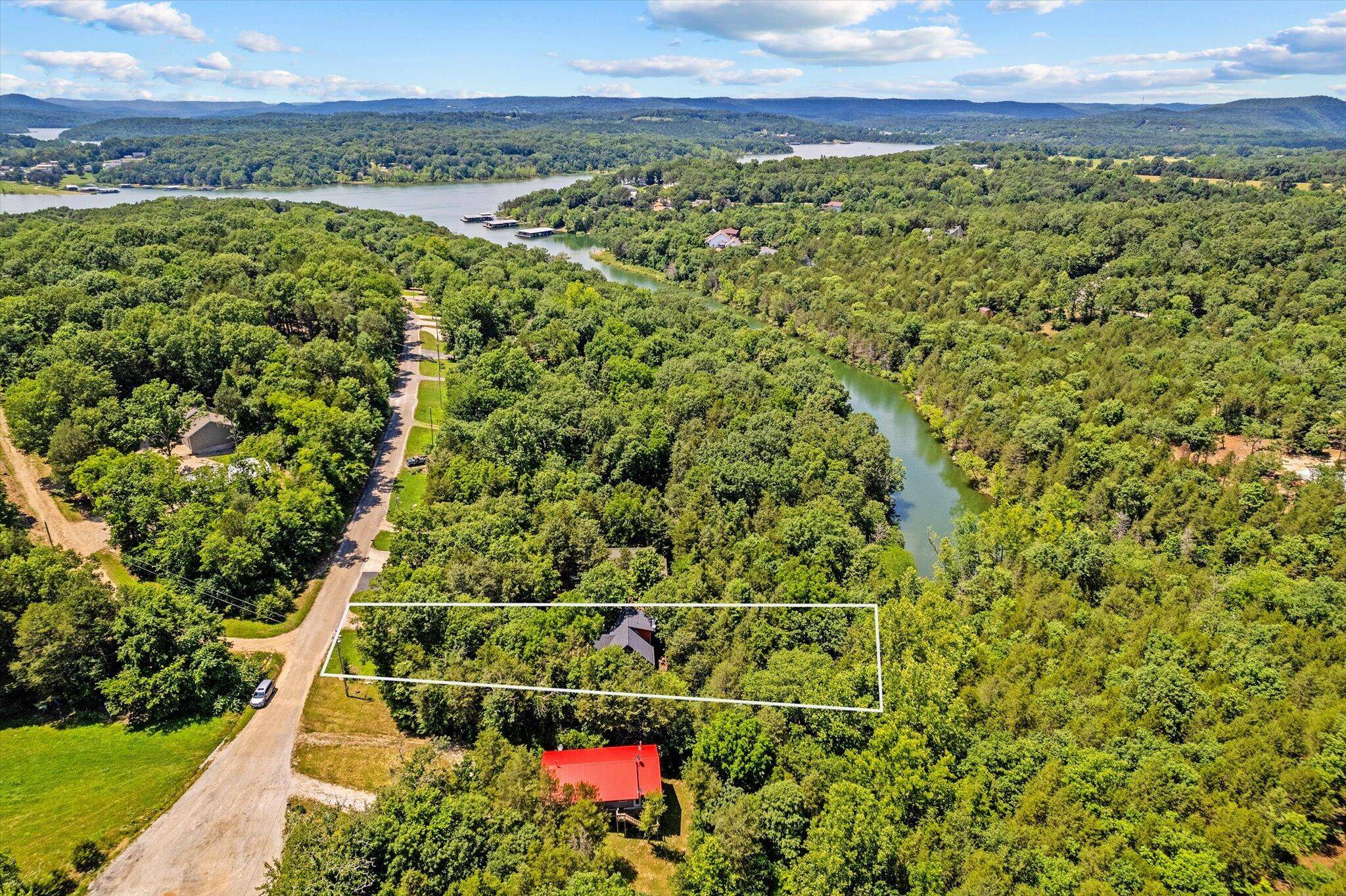 Golden, MO 65658,22762 Air Park Drive
