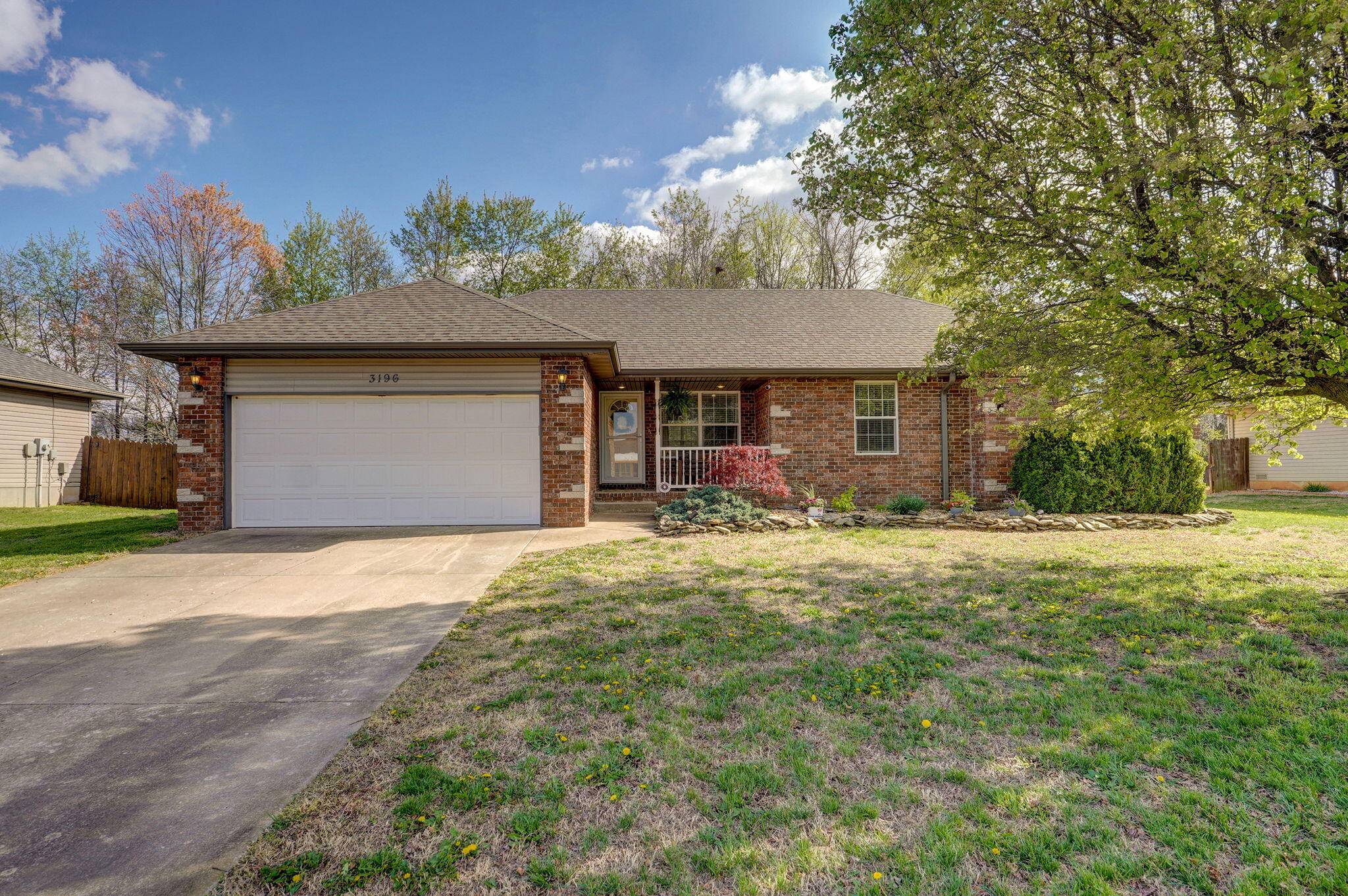 Springfield, MO 65803,3196 W Grandview Street