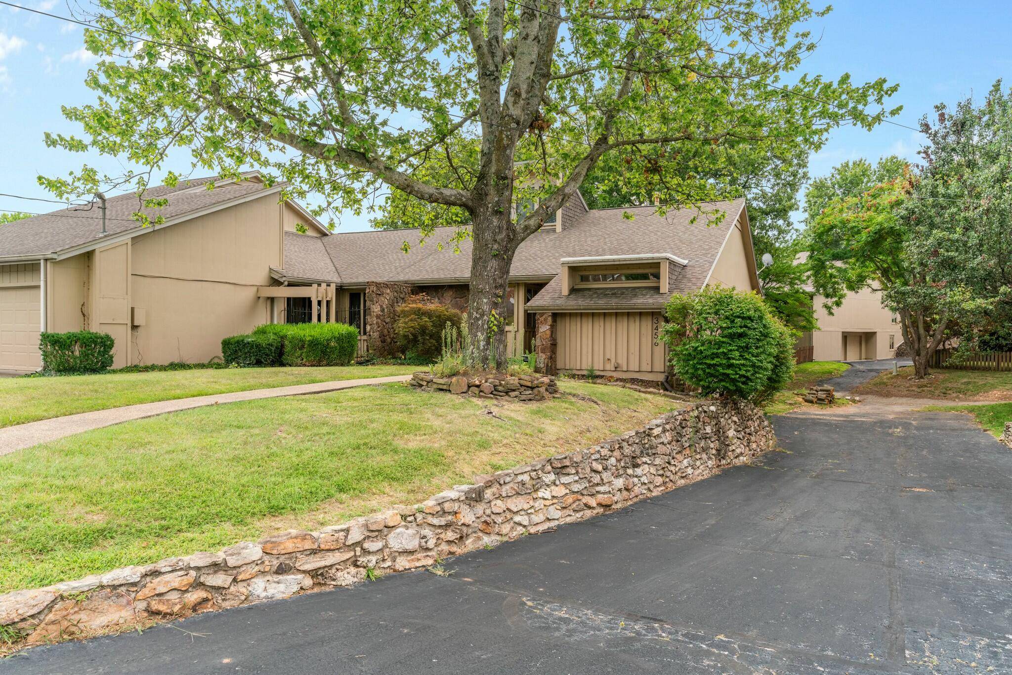 Springfield, MO 65809,3456 E Catalpa Street