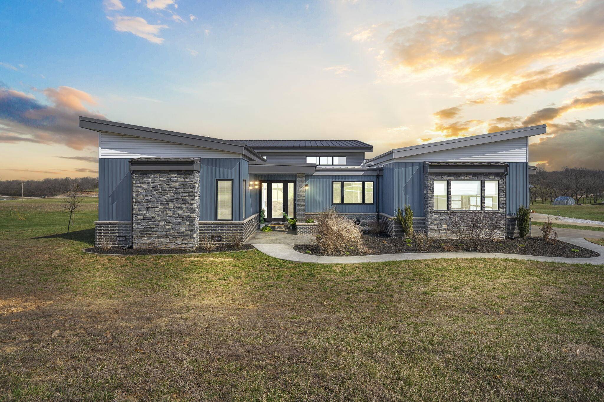 Rogersville, MO 65742,755 Indian Grove Lane