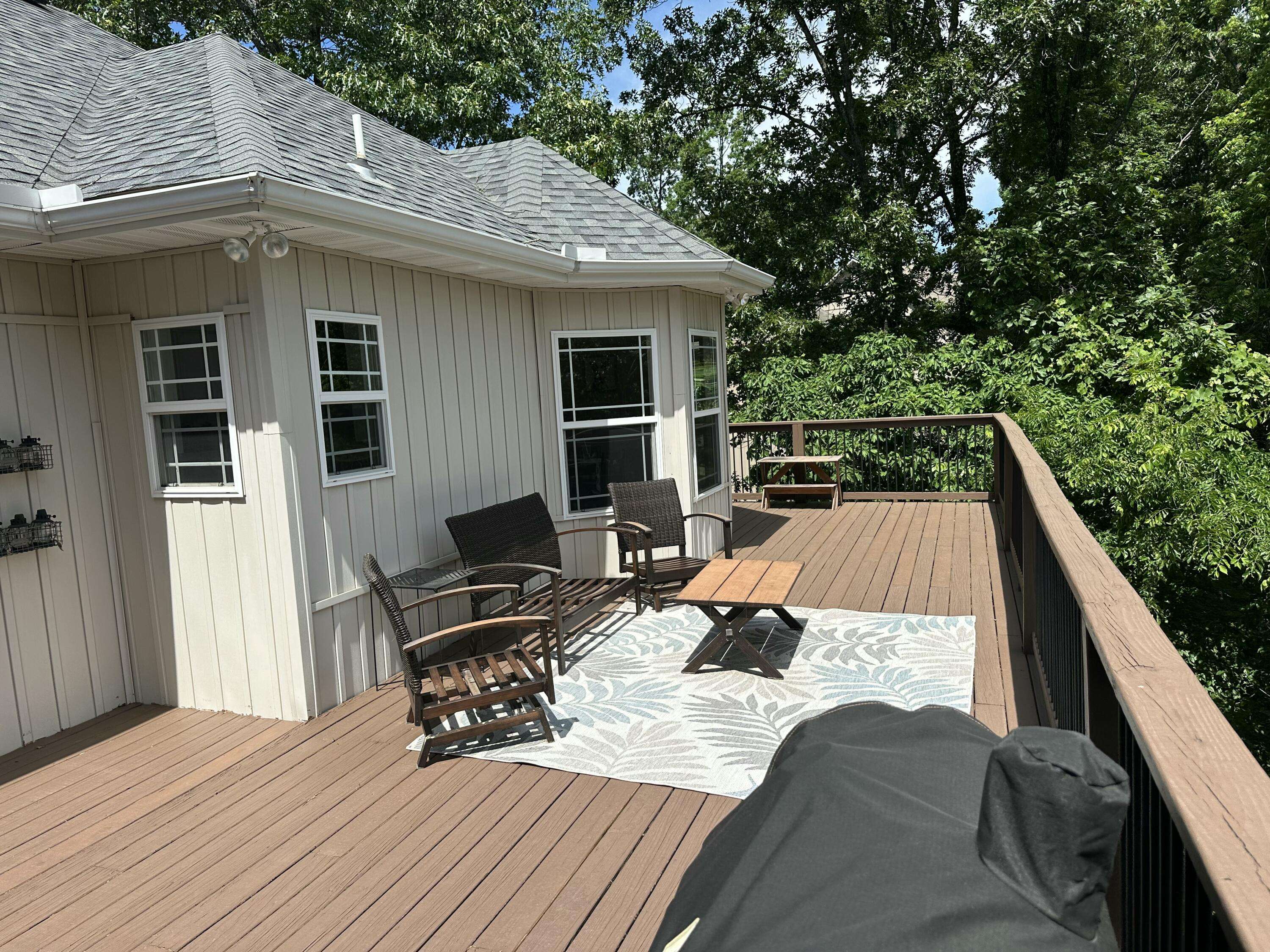 Branson, MO 65616,215 Southview Drive
