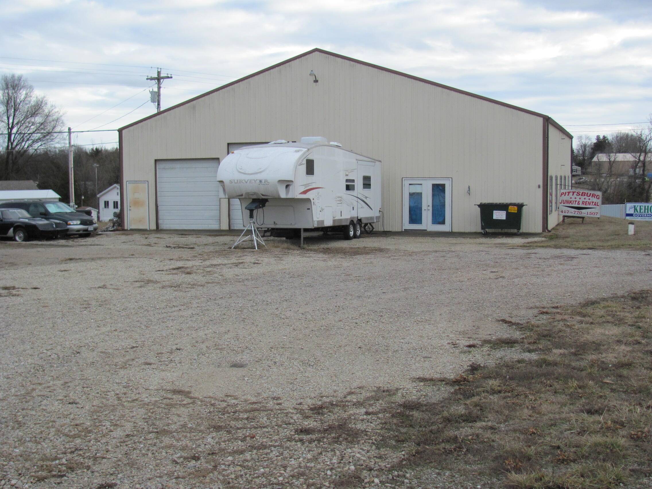 Pittsburg, MO 65724,25593 State Highway 64